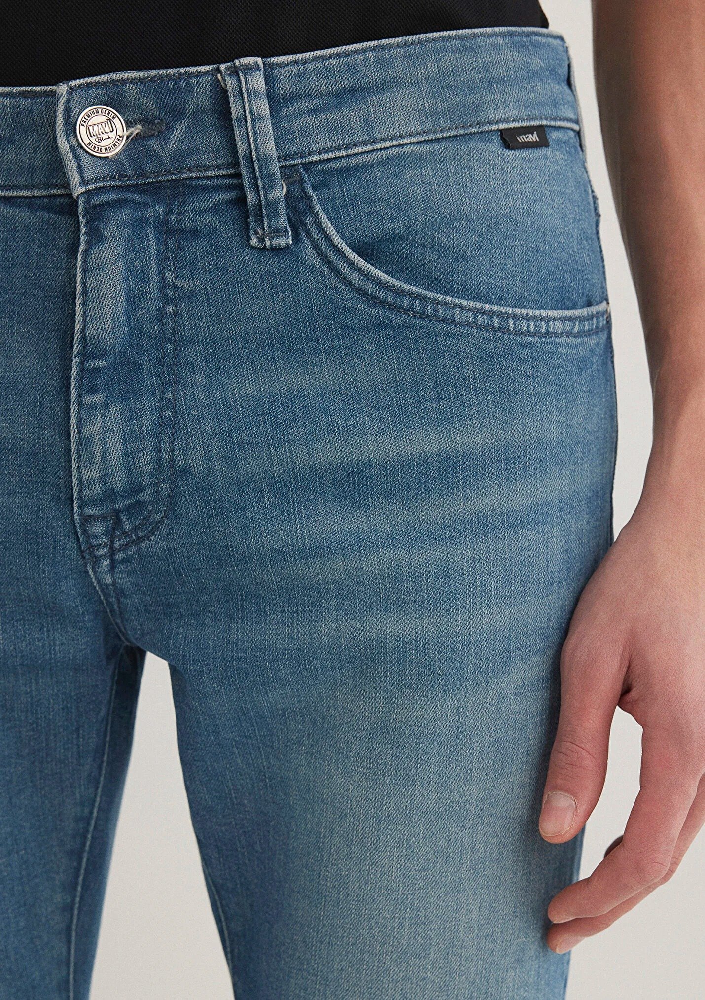 JAMES Lux Black Gölgeli Puslu Indigo Mavisi Jean Pantolon 0042489352