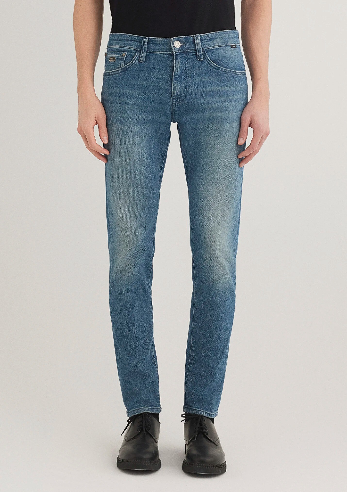 JAMES Lux Black Gölgeli Puslu Indigo Mavisi Jean Pantolon 0042489352