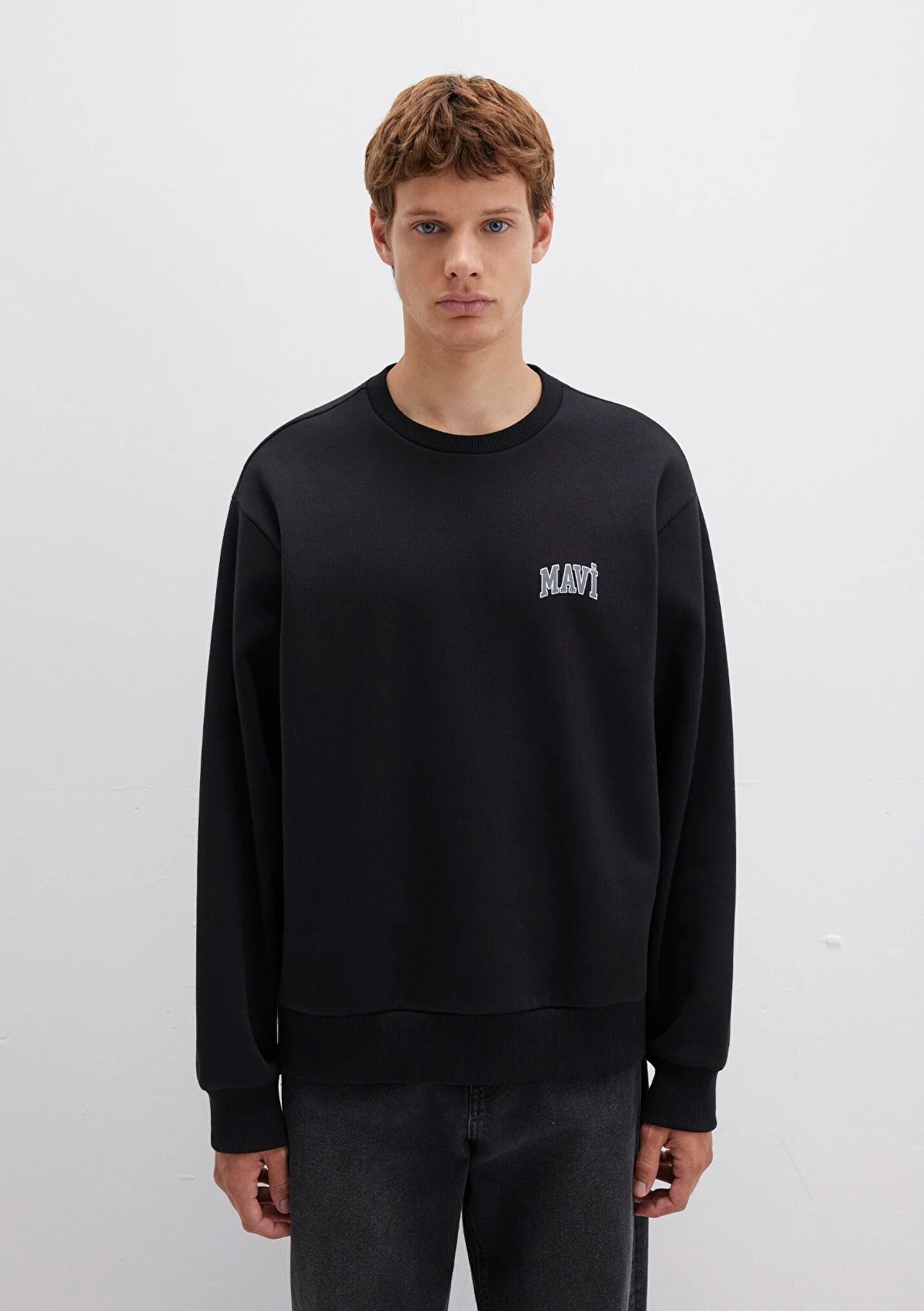 Erkek Mavi Logo Baskılı Siyah Sweatshirt 0611716-900