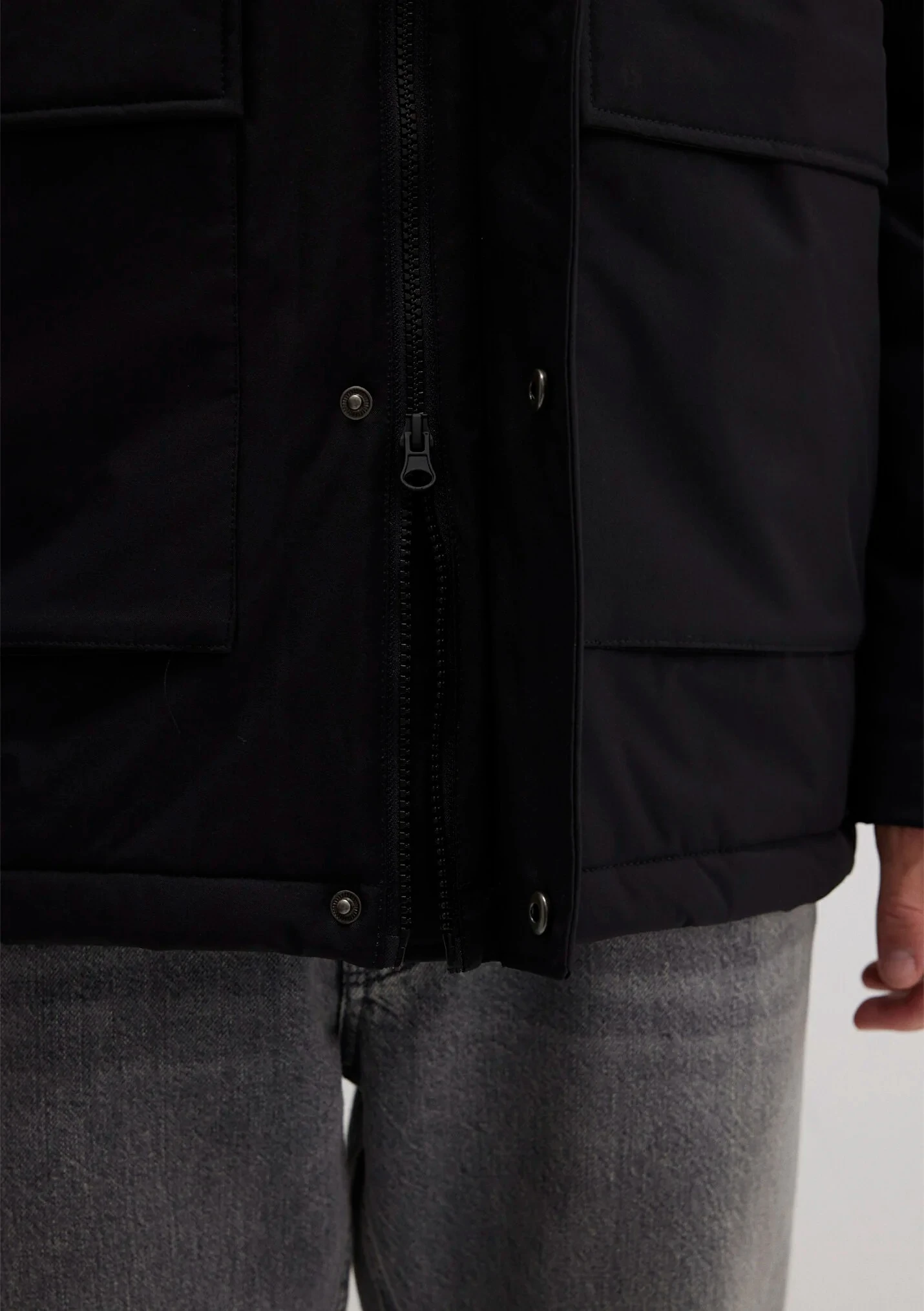 Kapüşonlu Siyah Erkek Parka