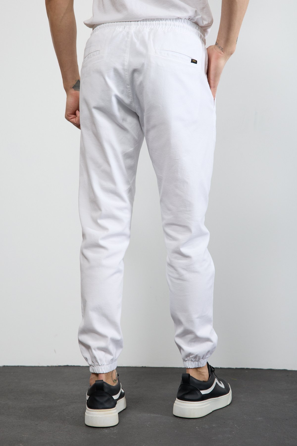 Erkek Rahat Kesim Kargo Cepli Beli Lastikli Jogger Pantolon - beyaz
