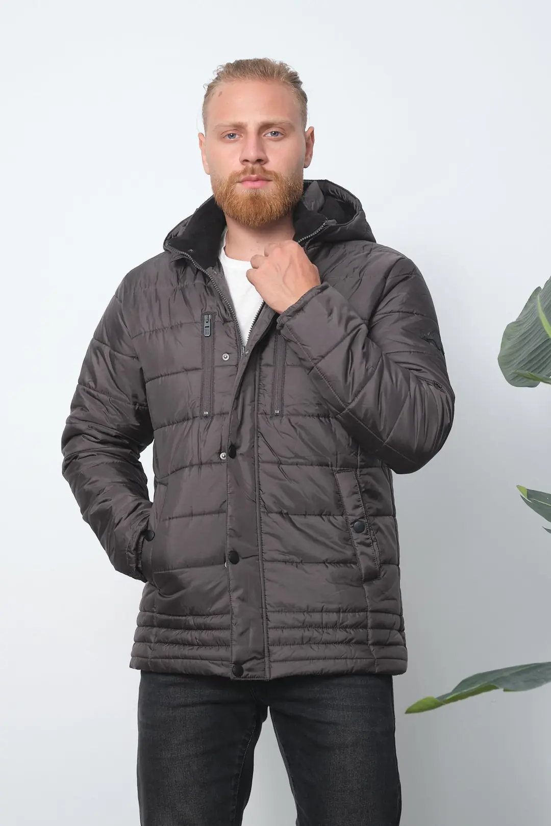 Erkek Kapüşonlu İçi Polarlı %100 Polyester Şişme Mont