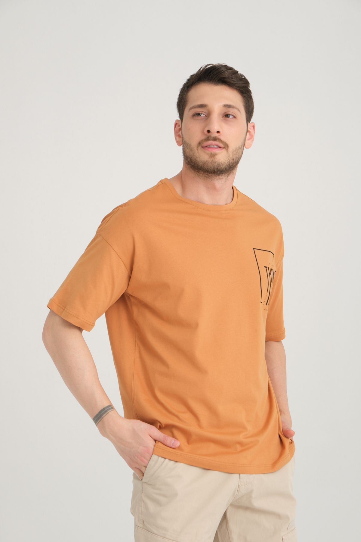 Erkek Oversize %100 Pamuk Baskılı T-shirt - bakır