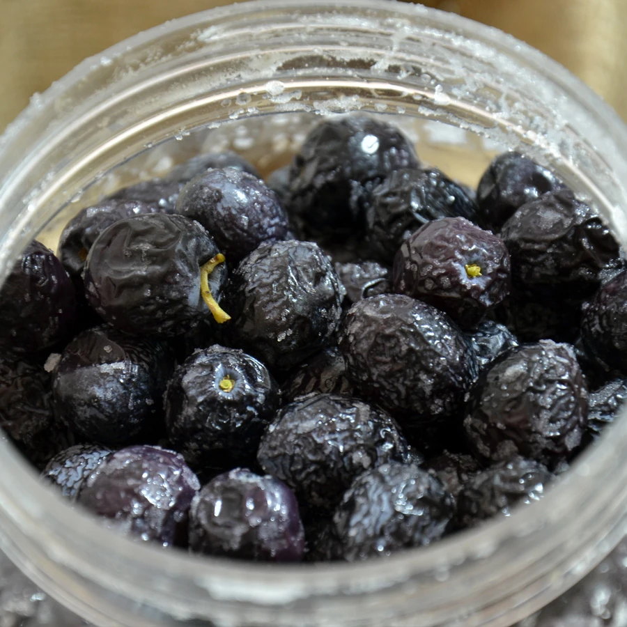 2 Numara Ham Siyah Zeytin (3,5 Kg)