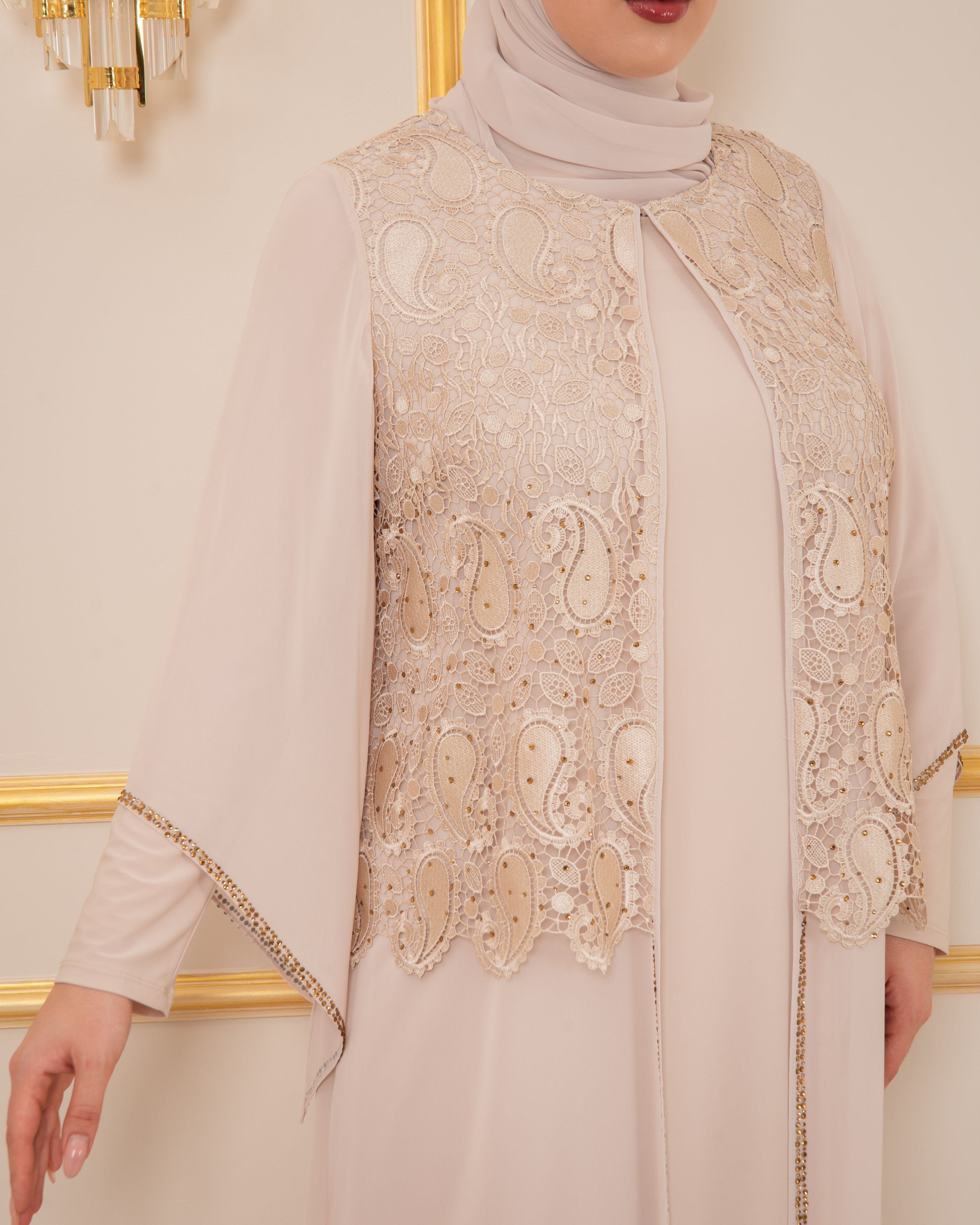 GÜPÜRLÜ TAŞLI BÜYÜK BEDEN ABİYE KAFTAN