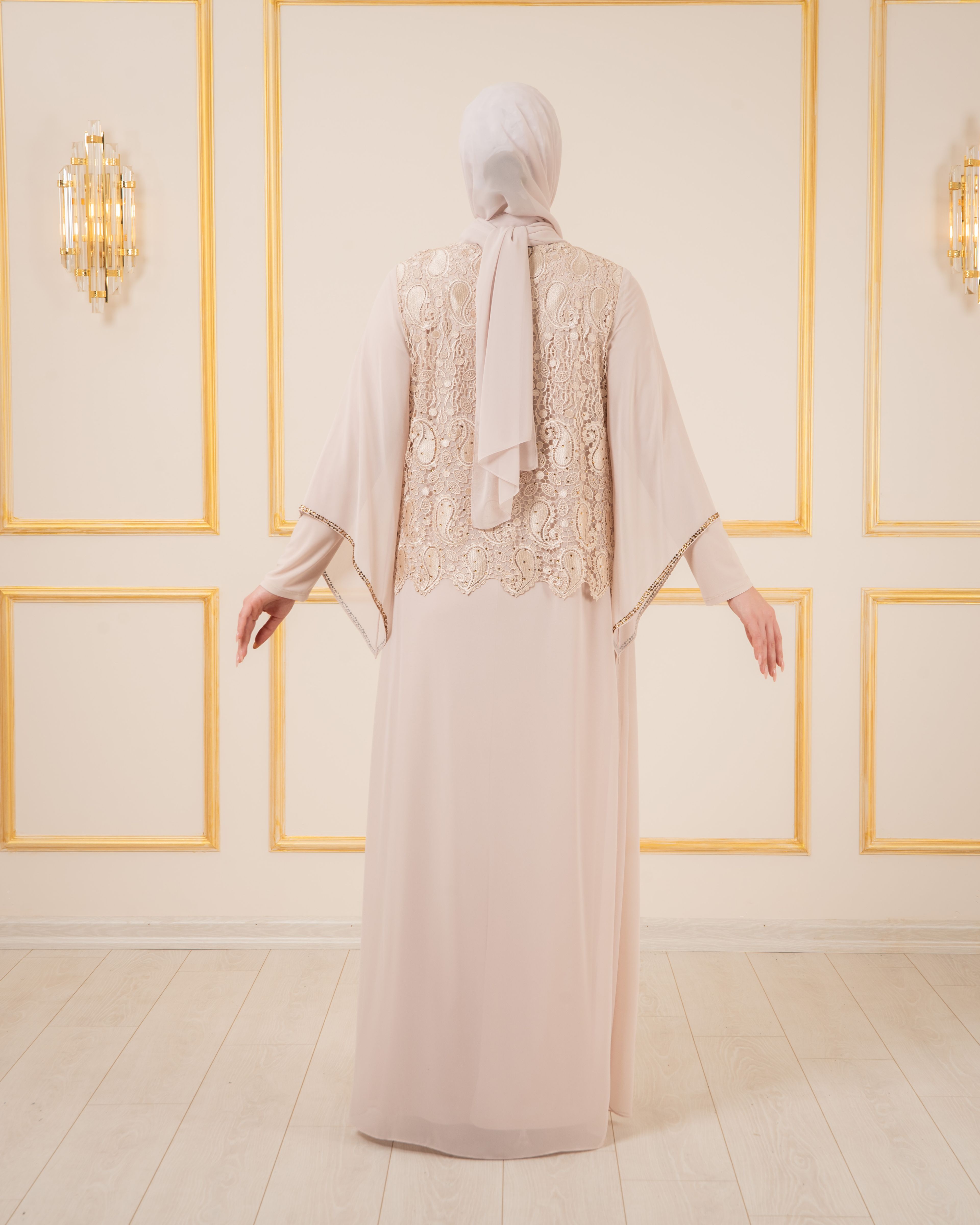GÜPÜRLÜ TAŞLI BÜYÜK BEDEN ABİYE KAFTAN