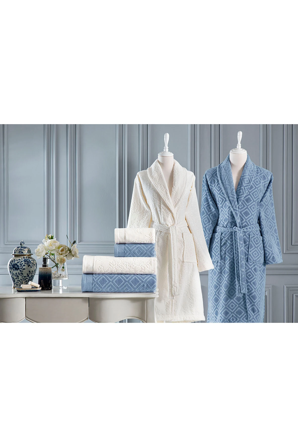 Özdilek Pastoral Kadife Aile Bornoz Seti krem-lacivert