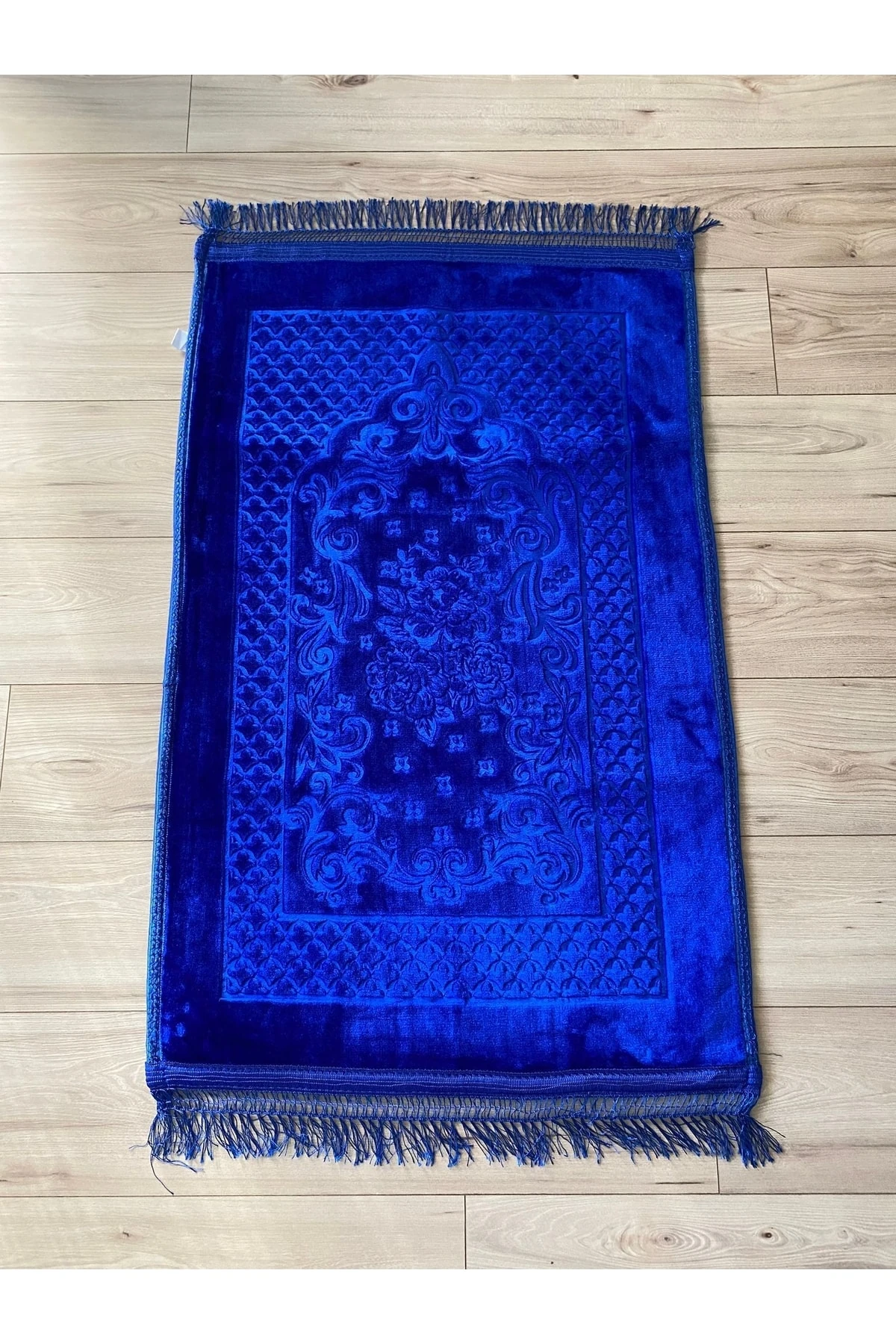 Saraylı Home Lüks Kalın Yumuşak Peluş Kaymaz Taban Özellikli Hediyelik Bohçalık Çeyizlik Seccade