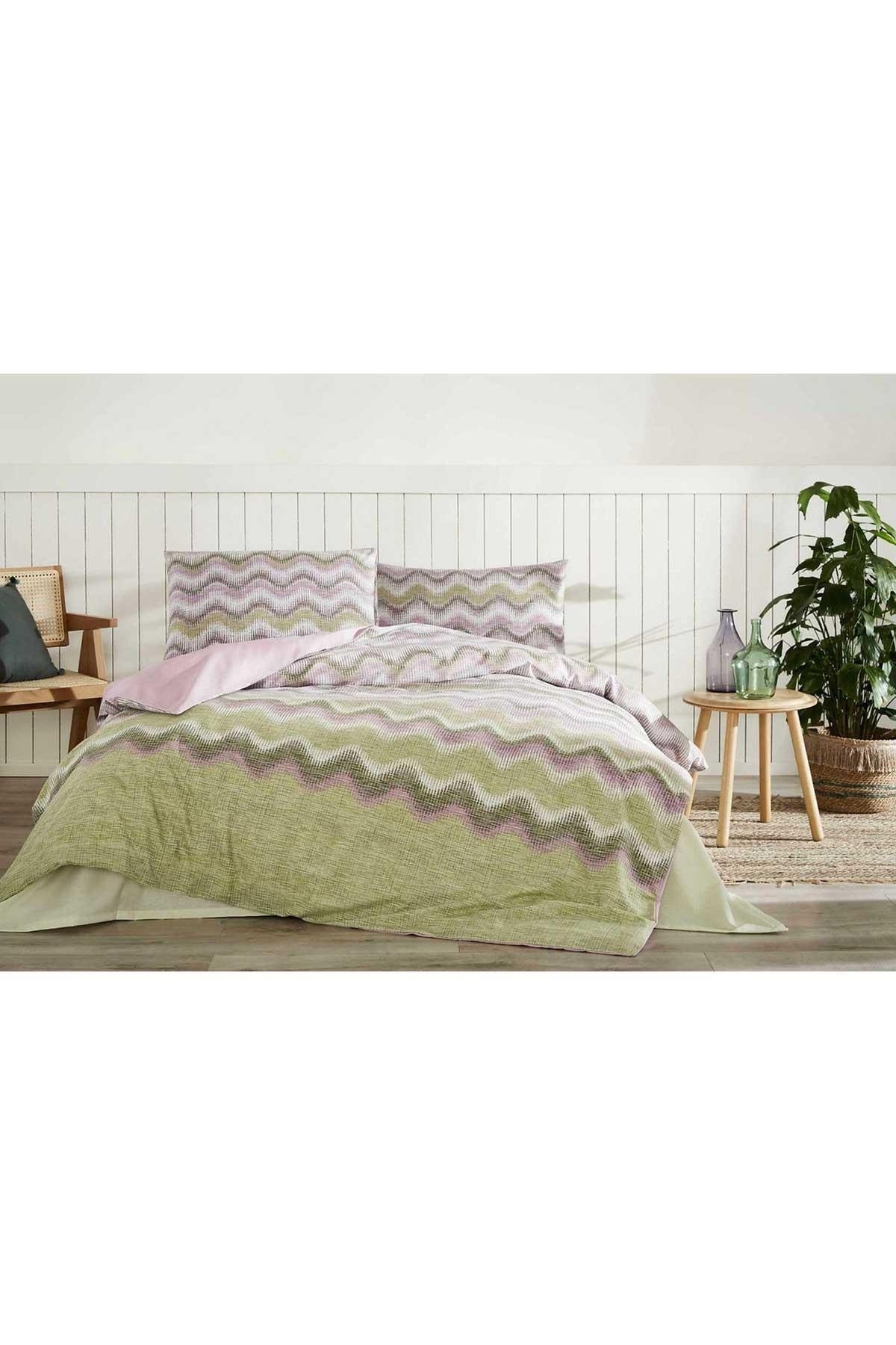 Nev Undulatis Nevresim Takımı Çift Kişilik Yeşil