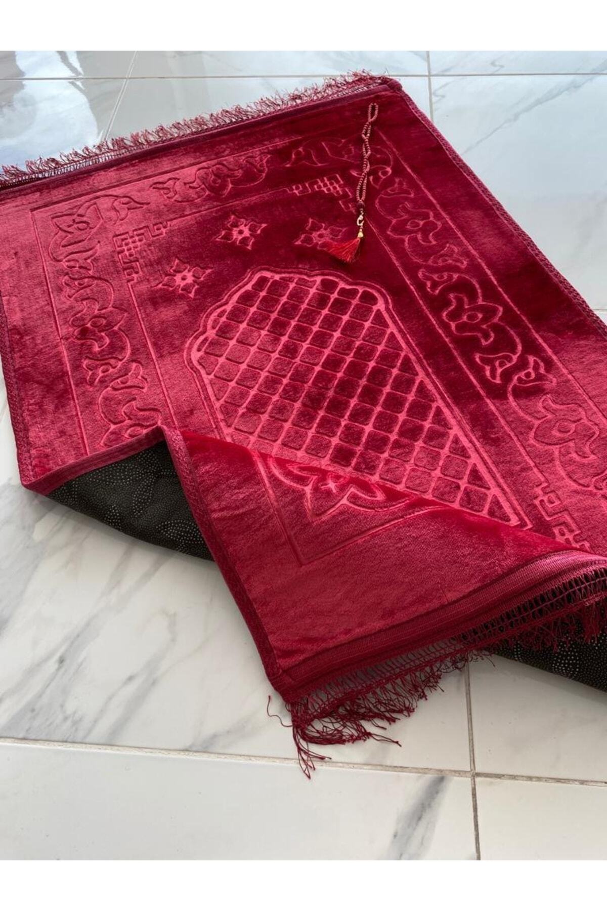 Lüks Kalın Yumuşak Peluş Kaymaz Taban Özellikli Hediyelik Çeyizlik Seccade