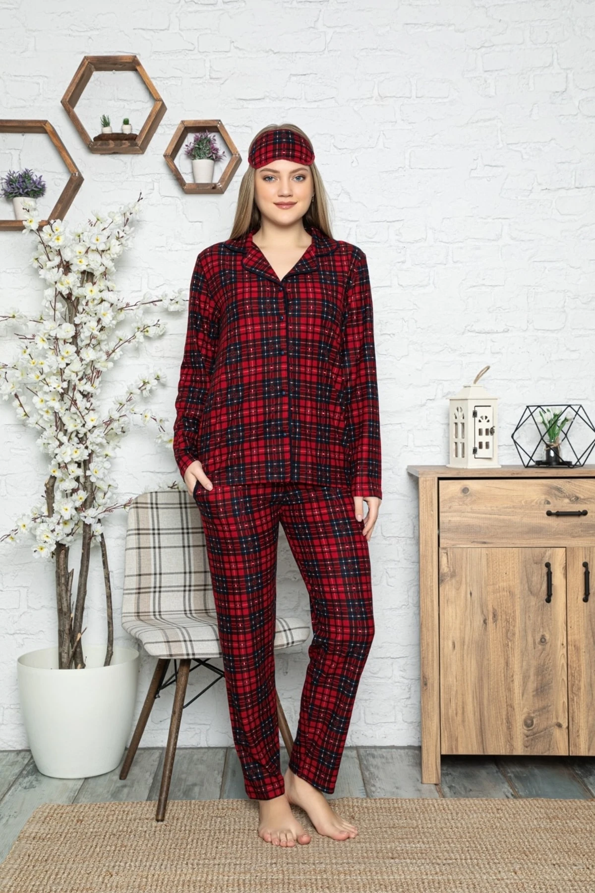 Kadın Ekoseli Süet Kışlık Pijama Takımı