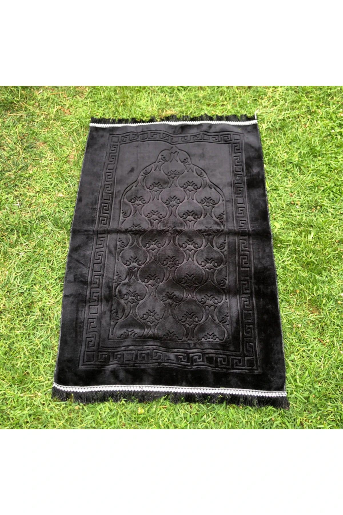 Lüks Kalın Yumuşak Peluş Kaymaz Deri Tabanlı Hediyelik Çeyizlik Seccade SİYAH PELUŞ SECCADE