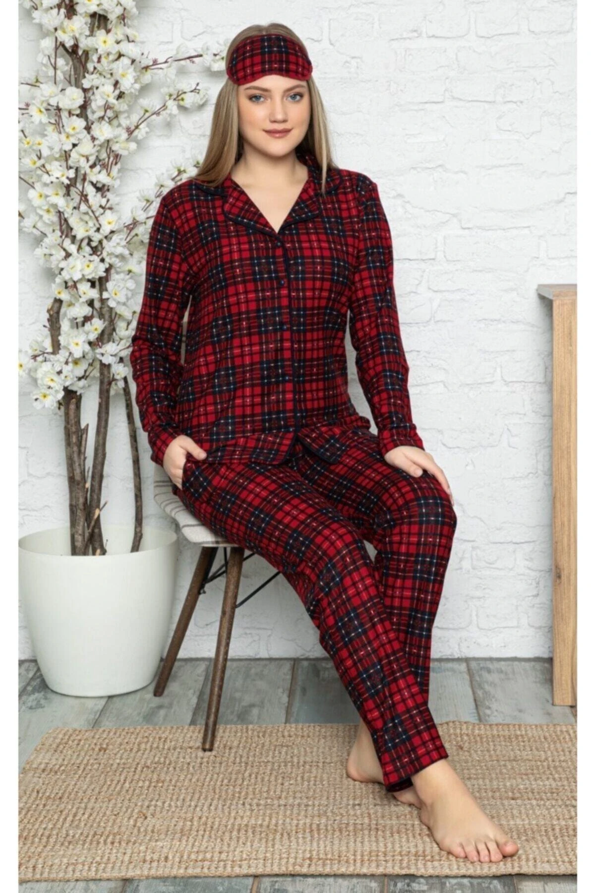 Kadın Pijamoni Ekoseli Düğmeli Pijama Takımı