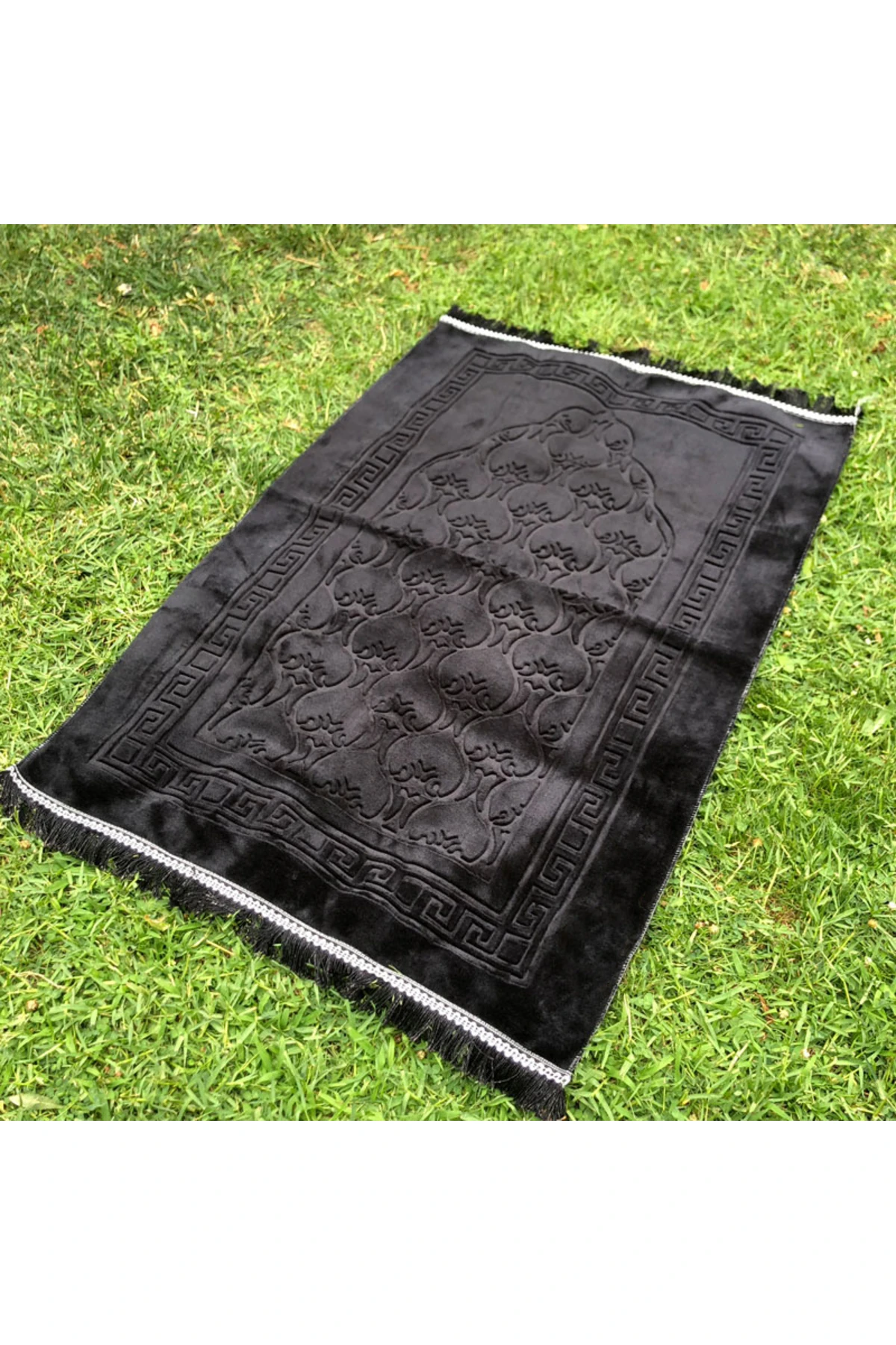 Lüks Kalın Yumuşak Peluş Kaymaz Deri Tabanlı Hediyelik Çeyizlik Seccade SİYAH PELUŞ SECCADE