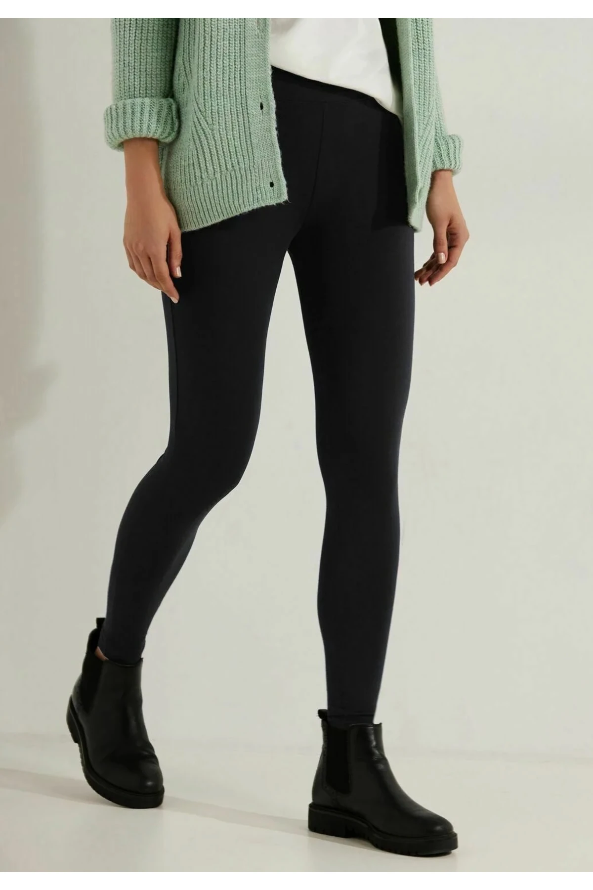 Uzun Siyah Ultra Kaliteli Rahat Yüksek Bel Kadın Tayt