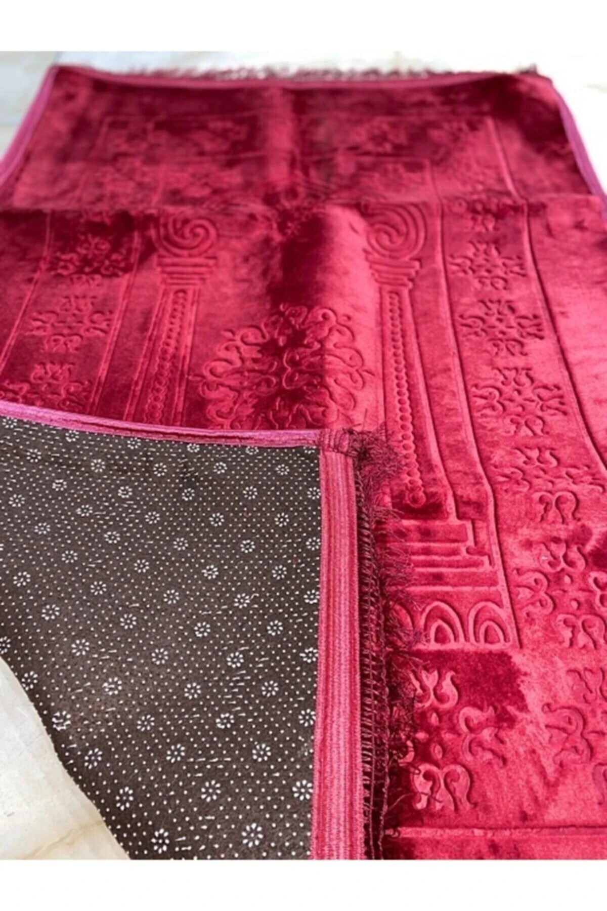 Lüks Peluş Kalın Hediyelik Seccade