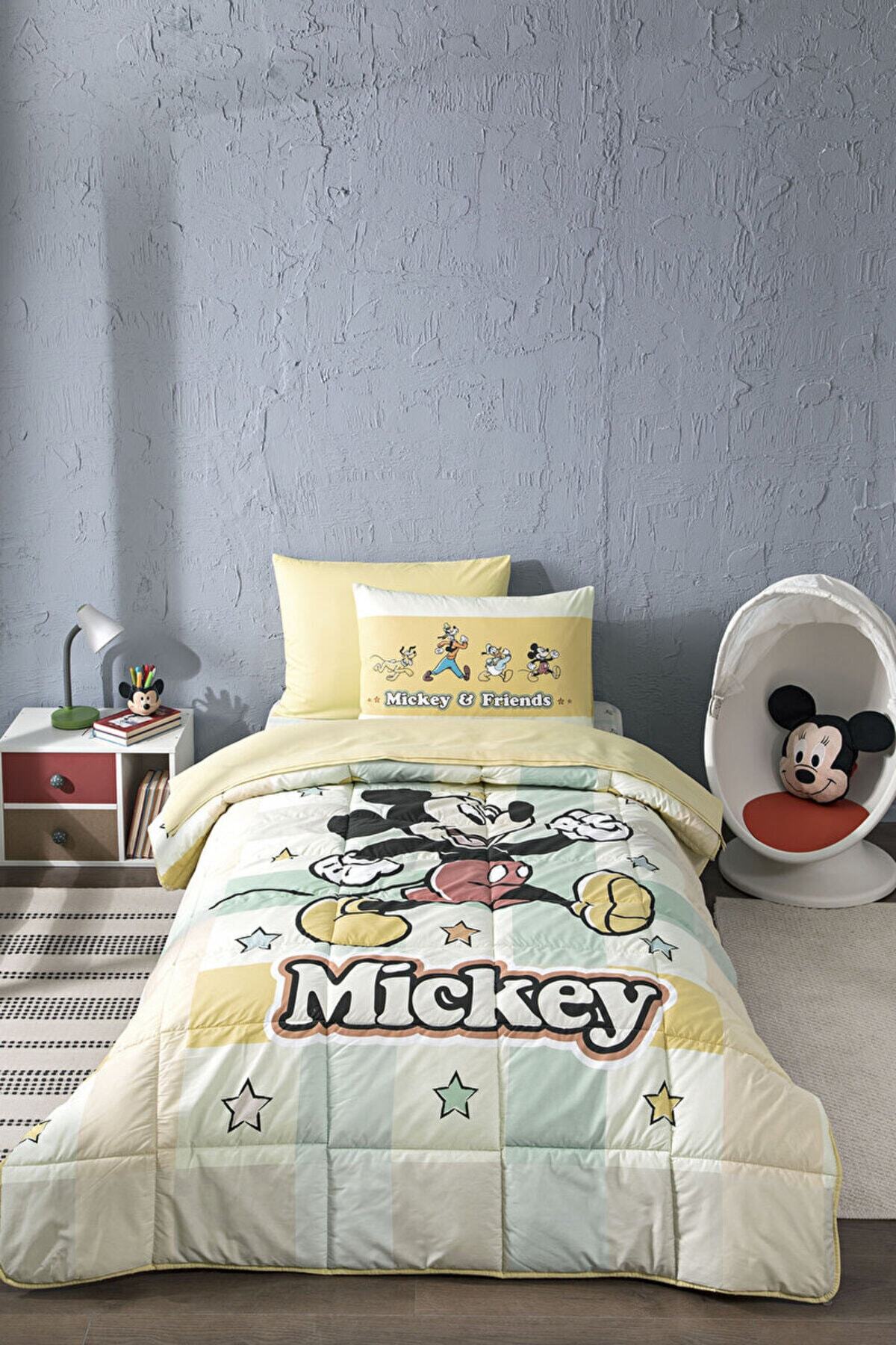 Mickey Mouse Star Tek Kişilik Disney Lisanslı Uyku Seti (Lastikli Çarşaf)