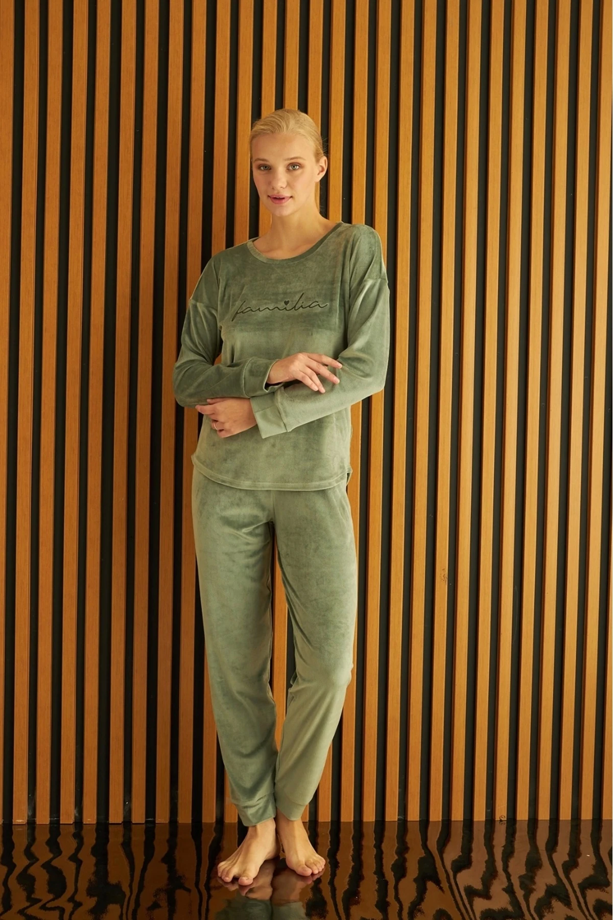 PİJAMONI KADIN SOFT KADİFE PİJAMA TAKIMI 4200 - HAKİ