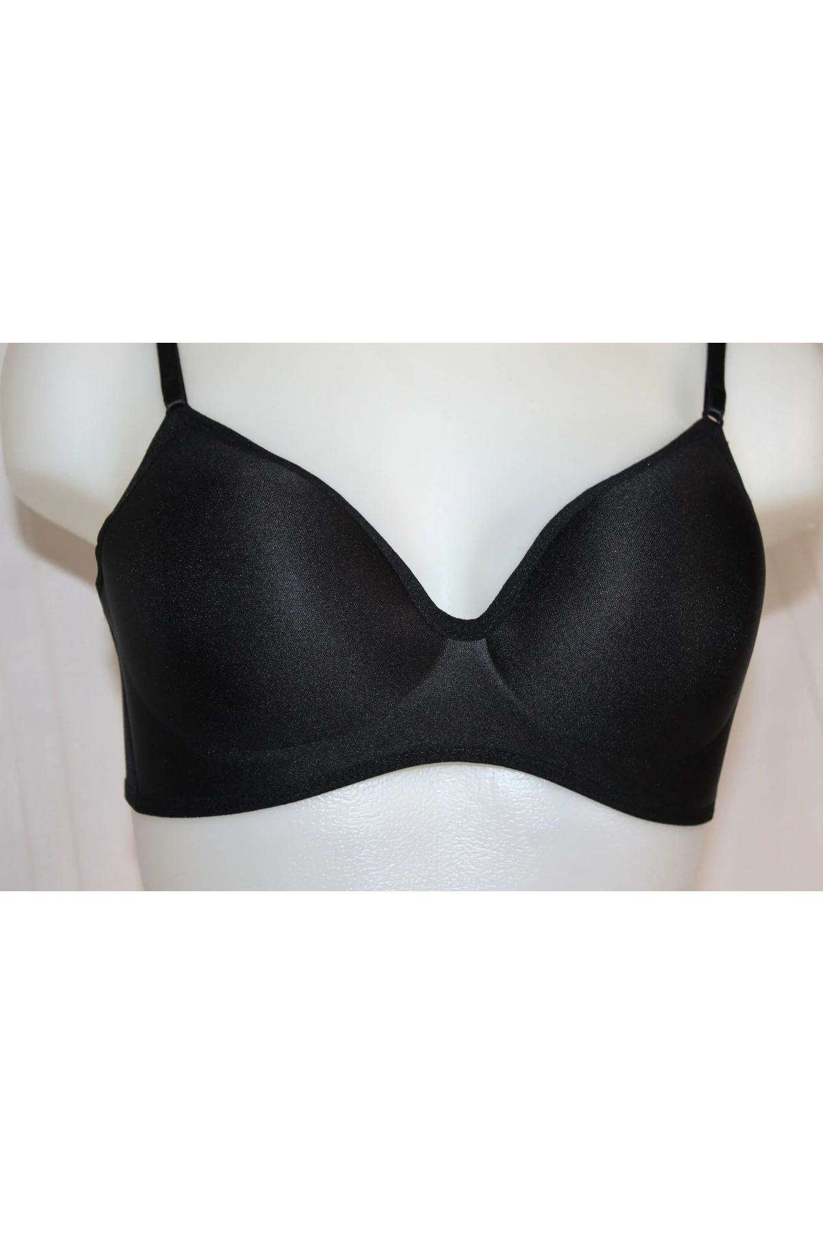 Lazer Kesim Siyah Telsiz Dolgusuz Sütyen