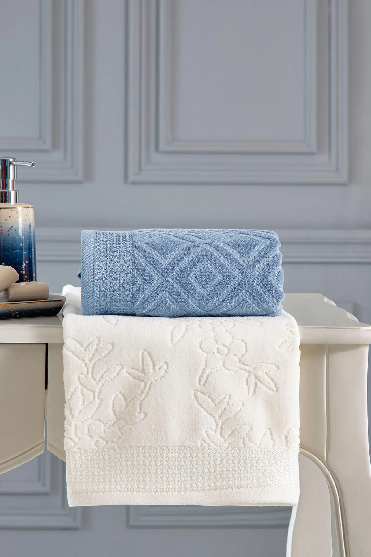 Özdilek Pastoral Kadife Aile Bornoz Seti krem-lacivert