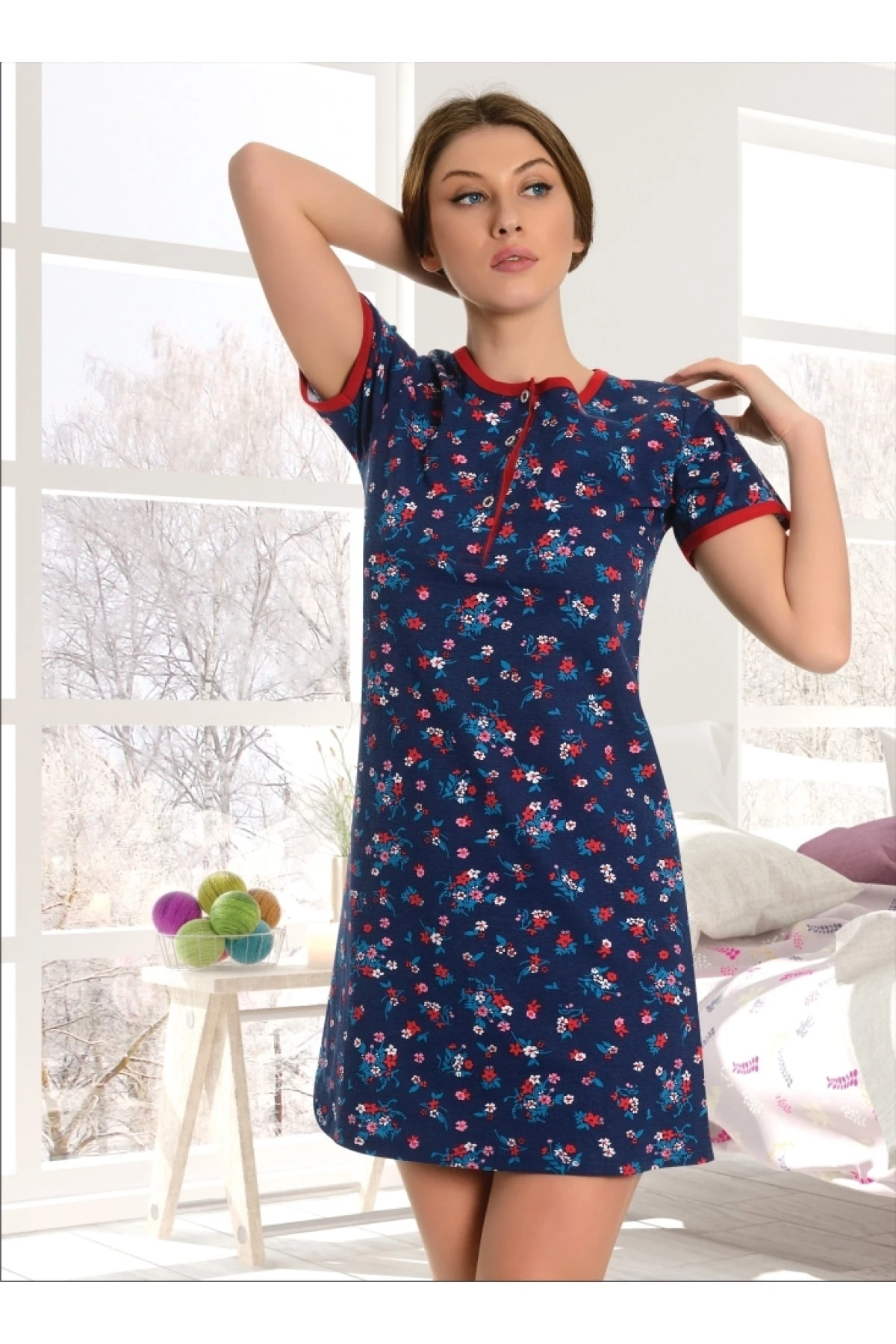 Kadın Lacivert Çiçekli Kısa Kol Düğmeli Bisiklet Yaka Gecelik Pijama