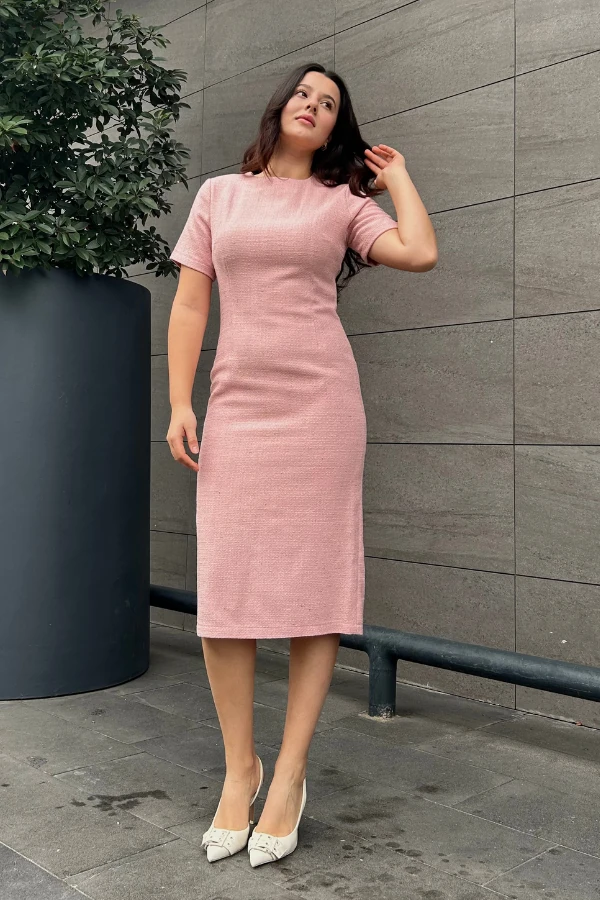 Pembe tüvit midi elbise