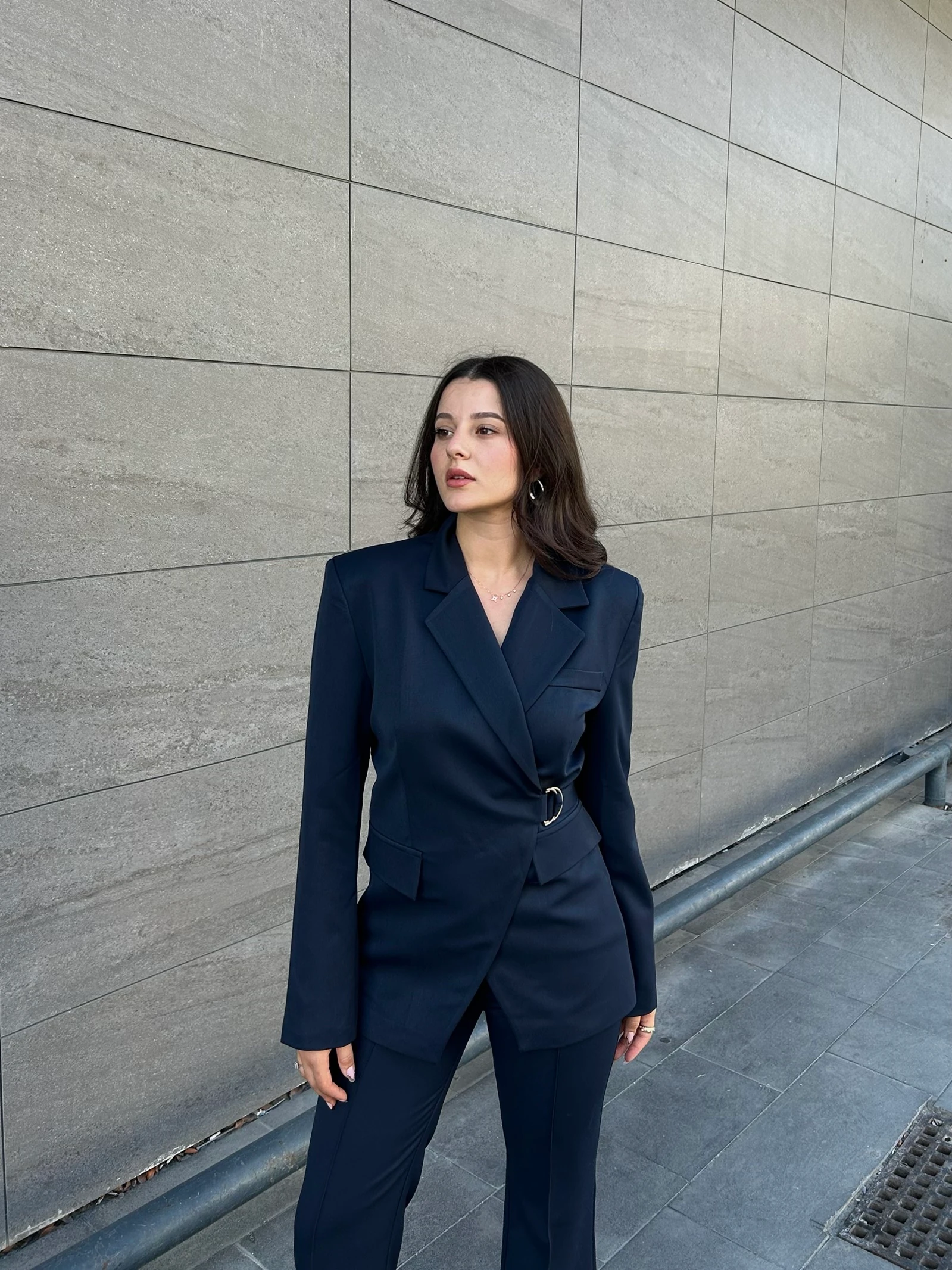 Lacivert kruvaze kapamalı ceket