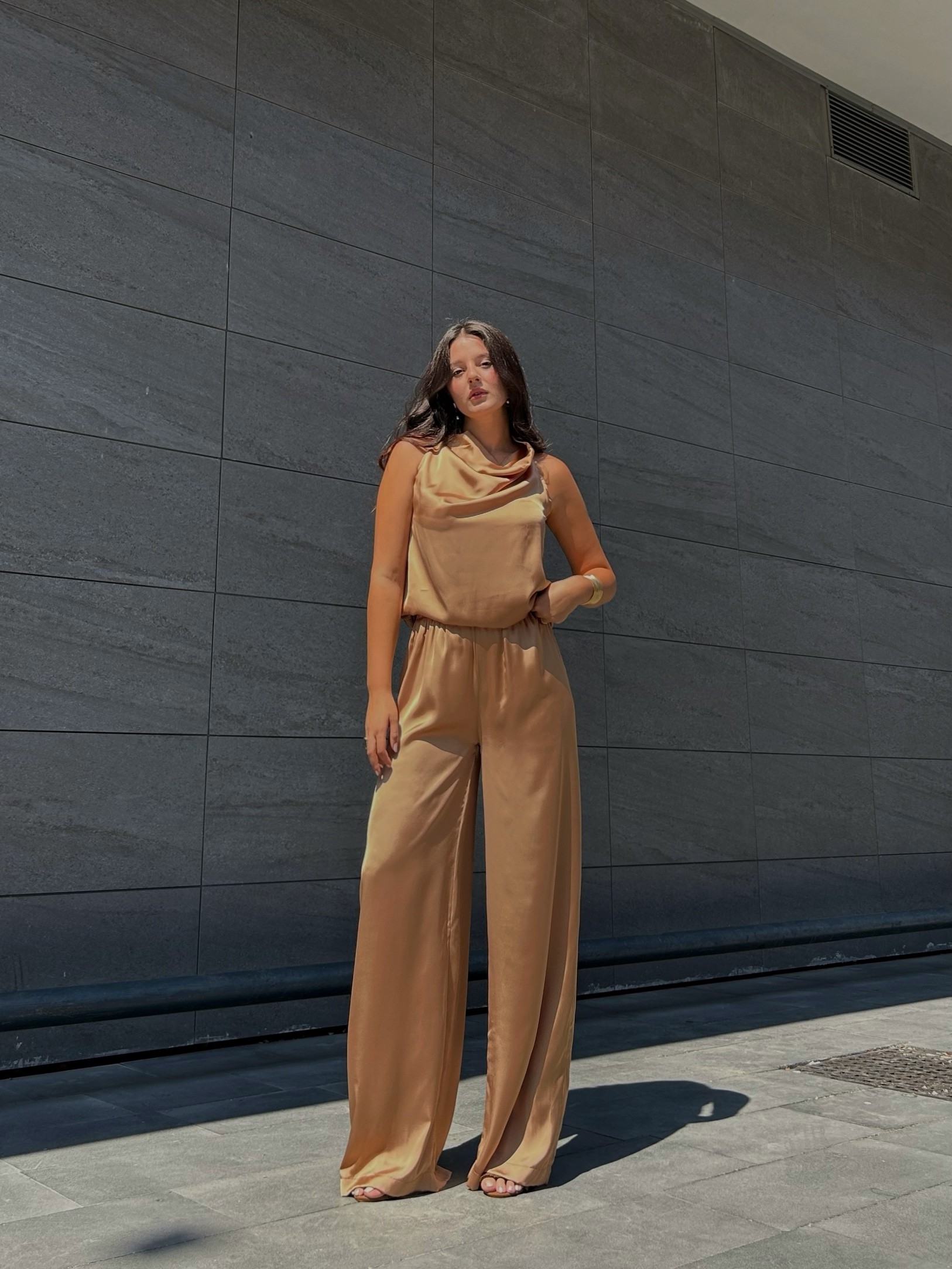 Camel degaje yaka saten takım