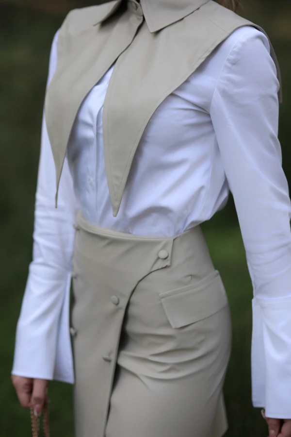 Bej düğmeli deri Etek