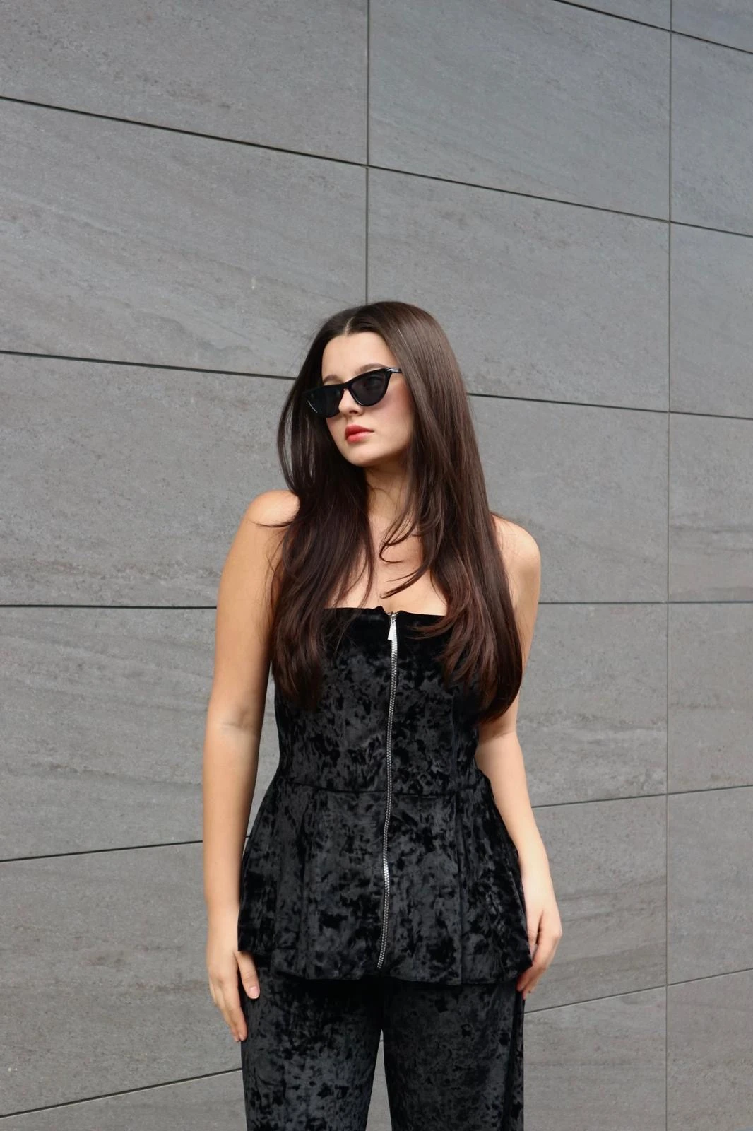 Siyah kadife straplez büstiyer