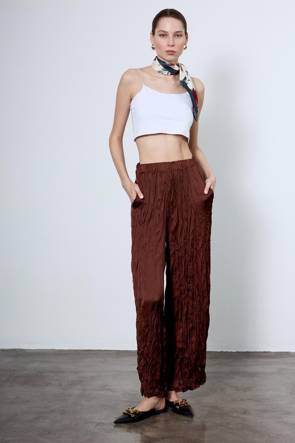 Kahve kraşlı pantolon