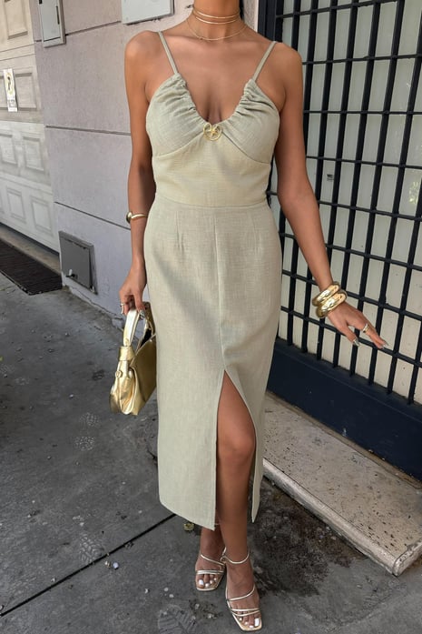 Keten aksesuarlı elbise