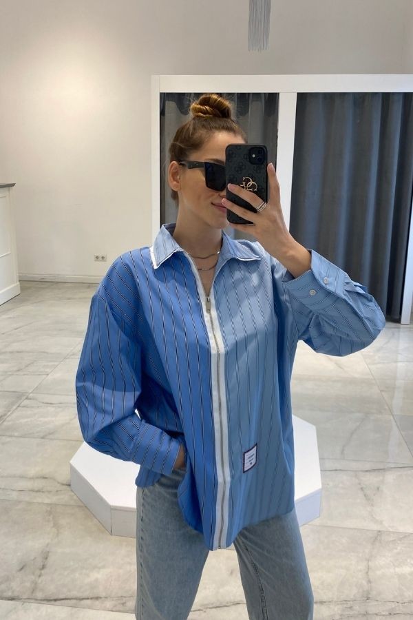 Mavi çizgili fermuarlı gömlek