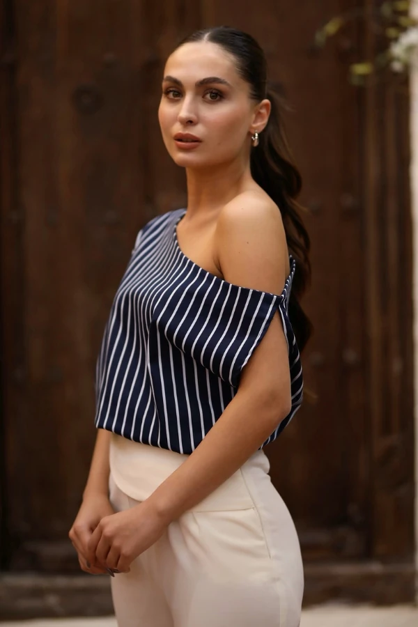 Çizgili Tek Omuz Bluz