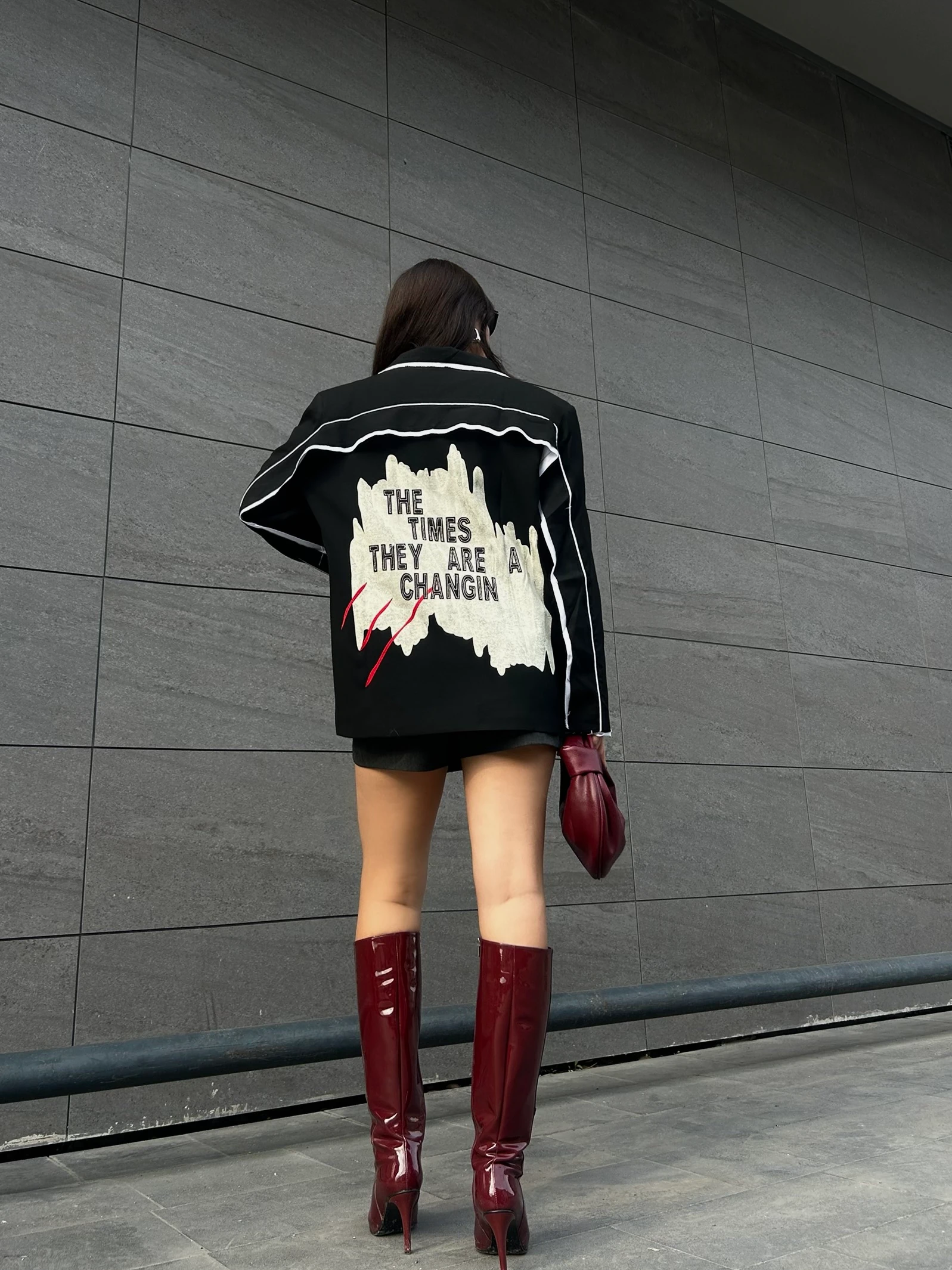 Siyah baskılı işlemeli blazer ceket