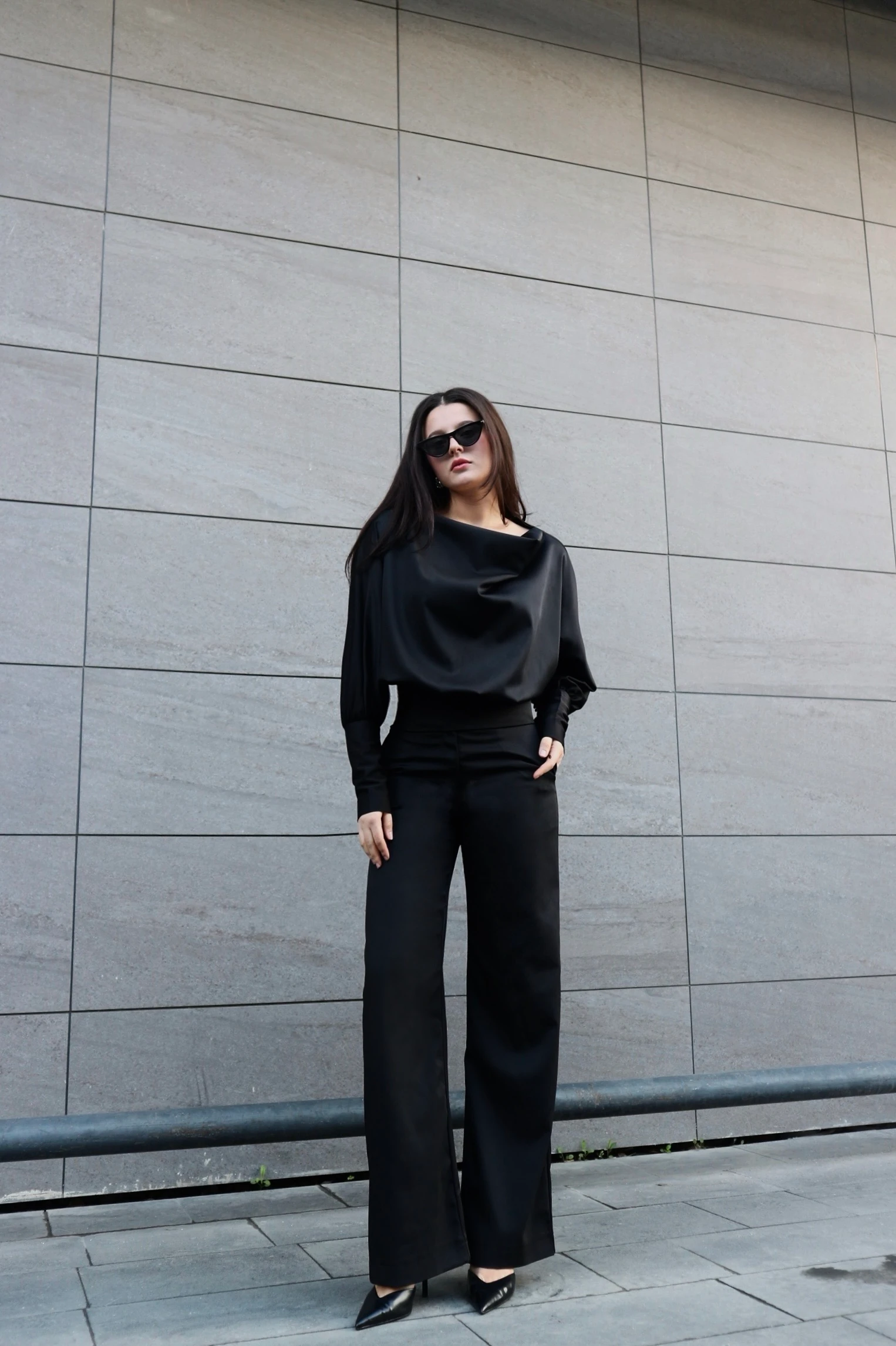 Siyah saten yüksek bel pantolon