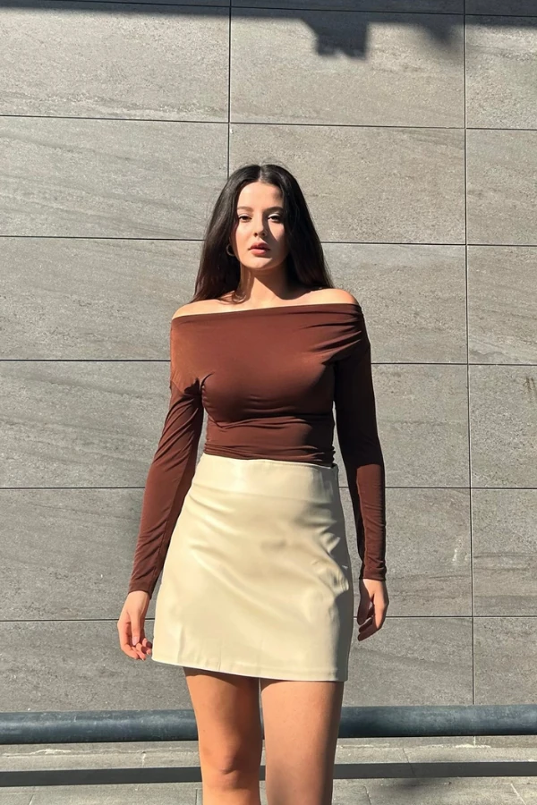 Kahverengi kayıkçı yaka bluz