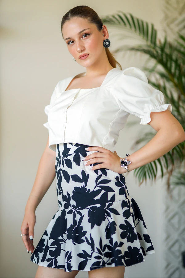 Siyah beyaz desenli etek