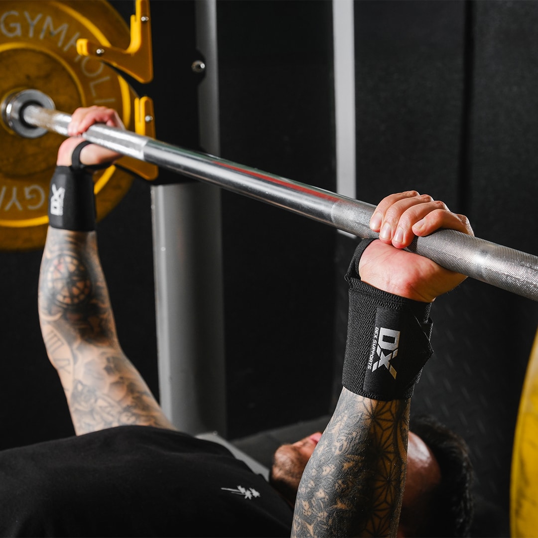 Wrist Wraps BASE – Ağırlık Antrenmanları İçin Bilek Desteği