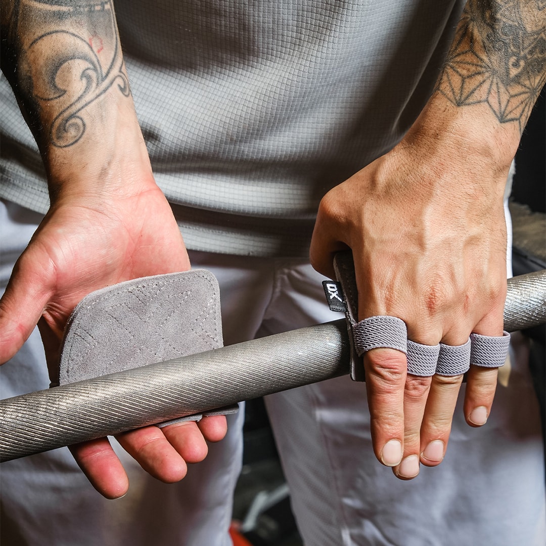 Grip Pad – Gerçek Deri Kaymaz Ağırlık El Pedi (Esnek Parmaklı Spor Eldiveni)