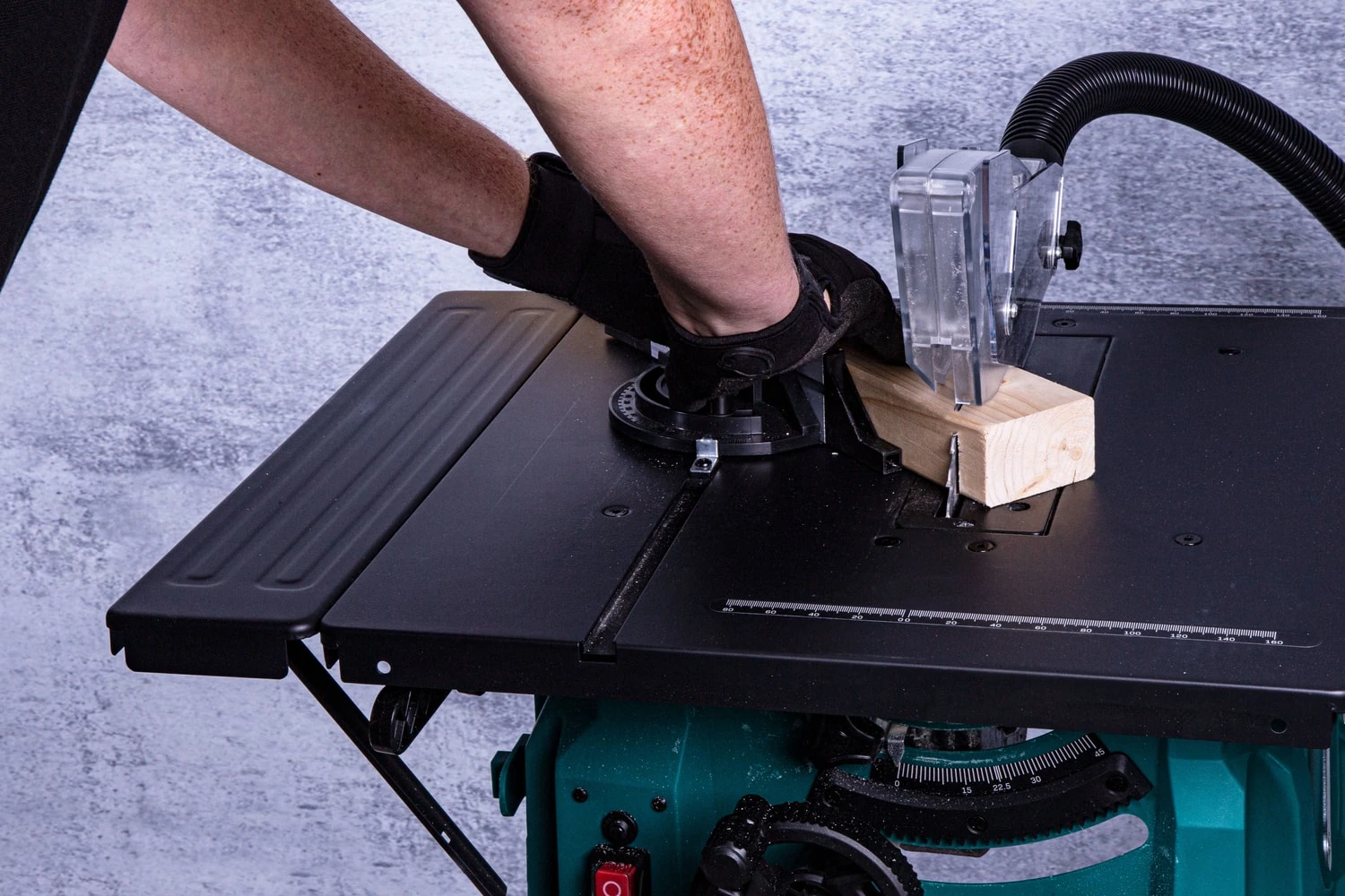 Tezgah Testere - 1500W - 210mm - 40T Testere Bıçağı Dahil Tabanlı