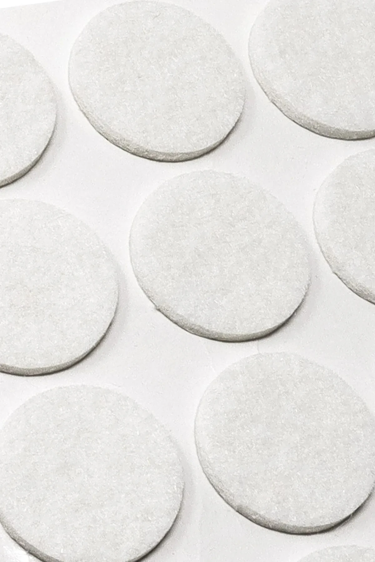 Yapışkanlı Parke Zemin Koruyucu Kaydırmaz Keçe Masa Sandalye Ayak Keçesi 24MM (33 Adet)