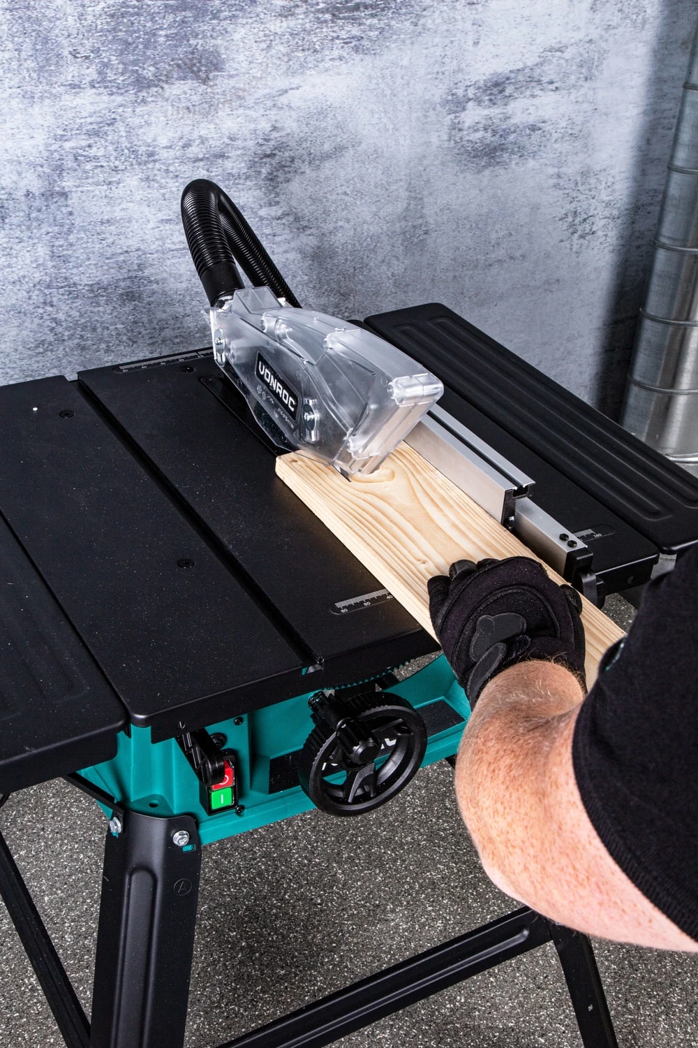 Tezgah Testere - 1500W - 210mm - 40T Testere Bıçağı Dahil Tabanlı