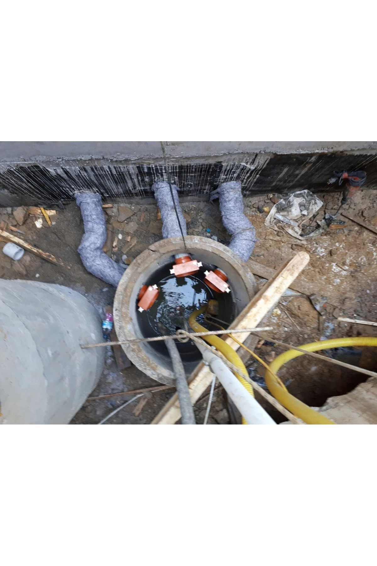 Dn200'lük Atık Pis Su Rögar Klapesi Lağım Kanalizasyondan Binaya Fare Koku Haşere Geçişini Önleyici