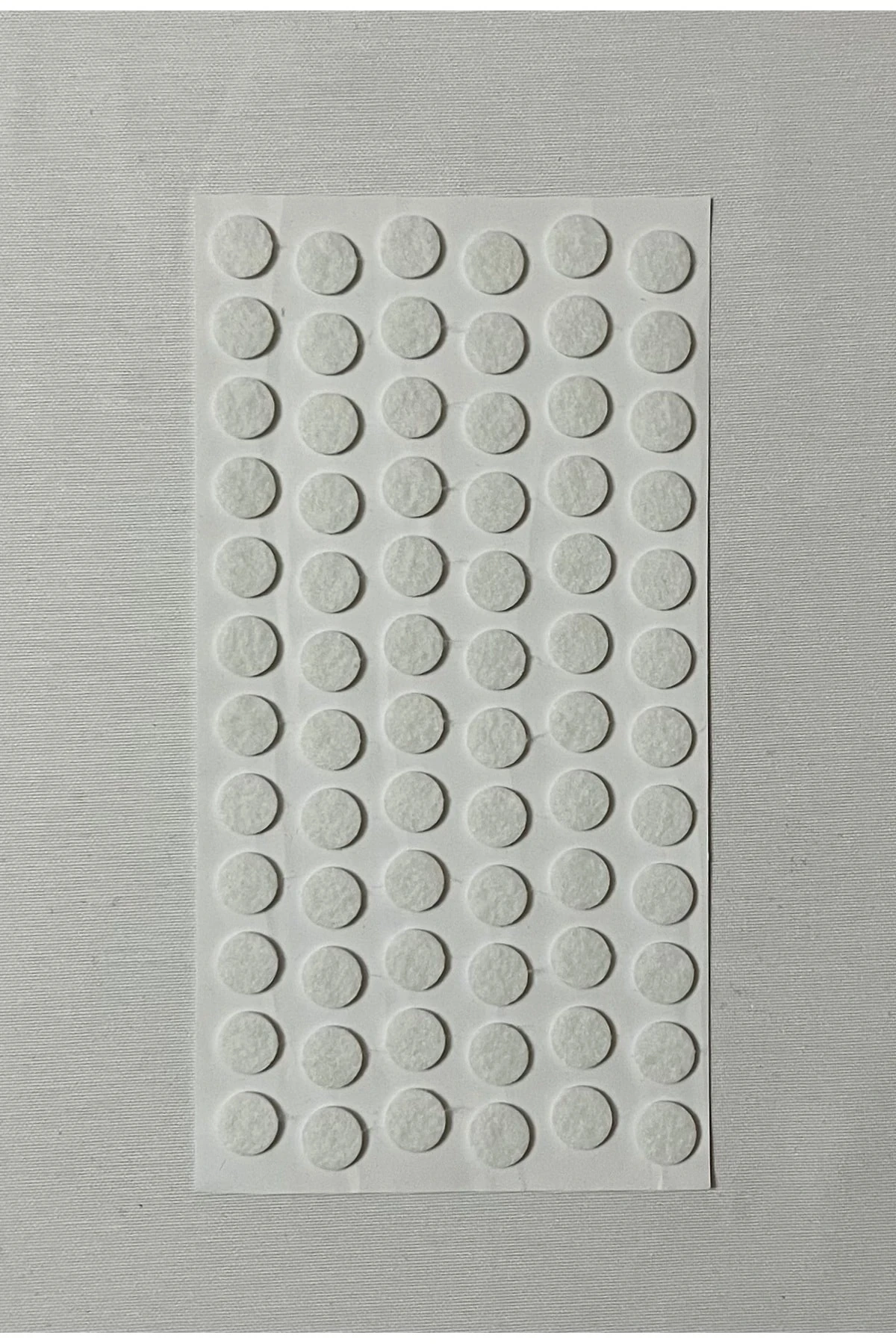 Mobilya Masa Sandalye Koltuk Ayağı Kaydırmaz Ses Önleyici Keçe Yapışkanlı 15mm Daire Beyaz