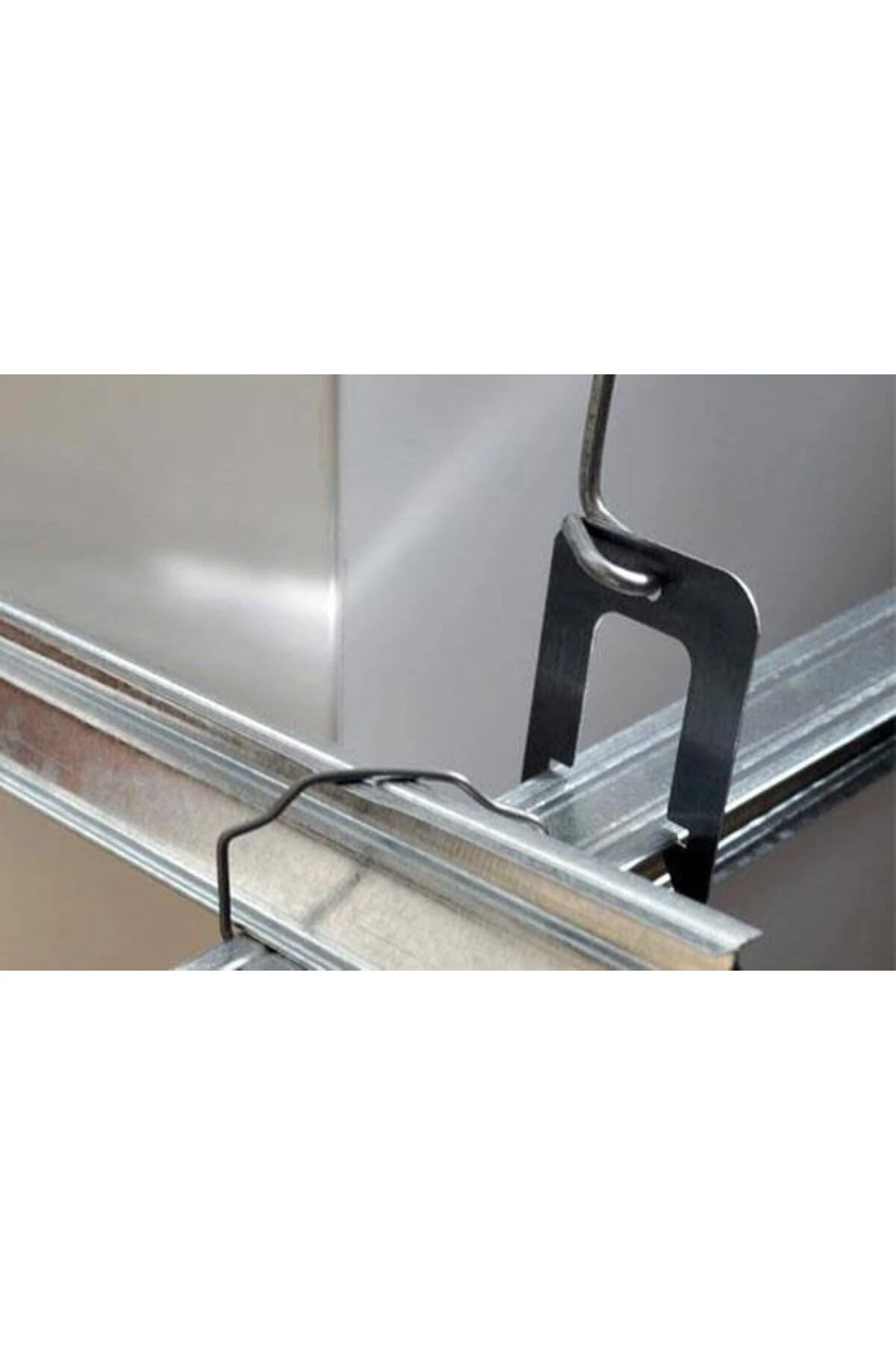 30x30 CLİP-İN METAL ASMA TAVAN TAM TAKIM ALÜMİNYUM SİSTEMİ 2 M2