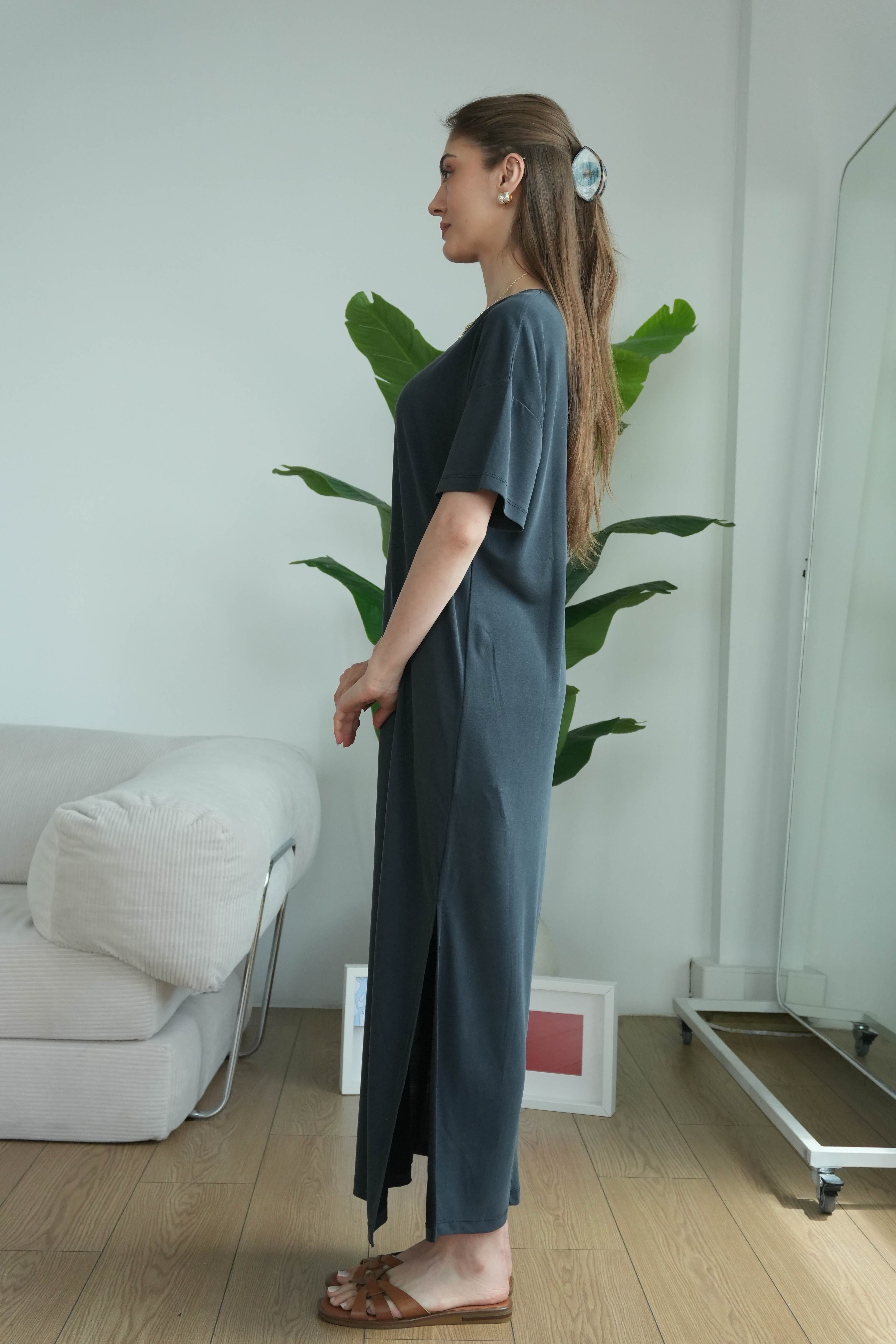 Modal Yırtmaçlı Günlük Elbise - Füme