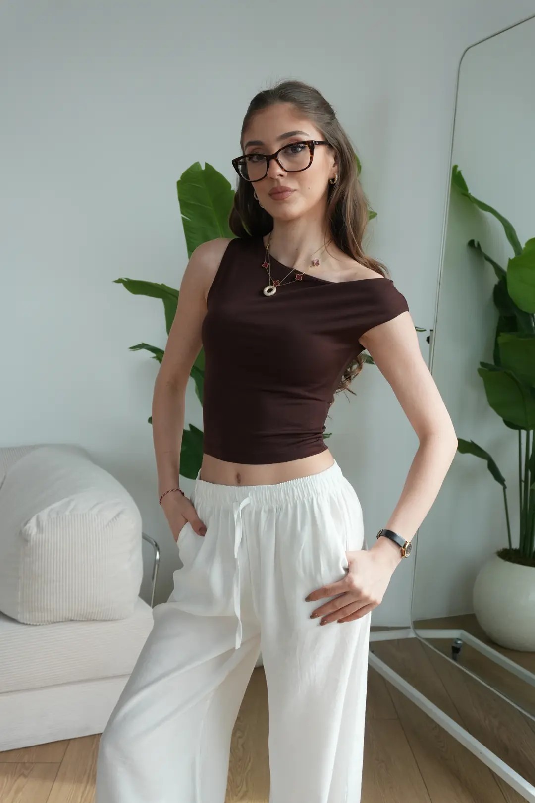 Crop Bluz ve Crop Top Nasıl Kombinlenir - Ceutr