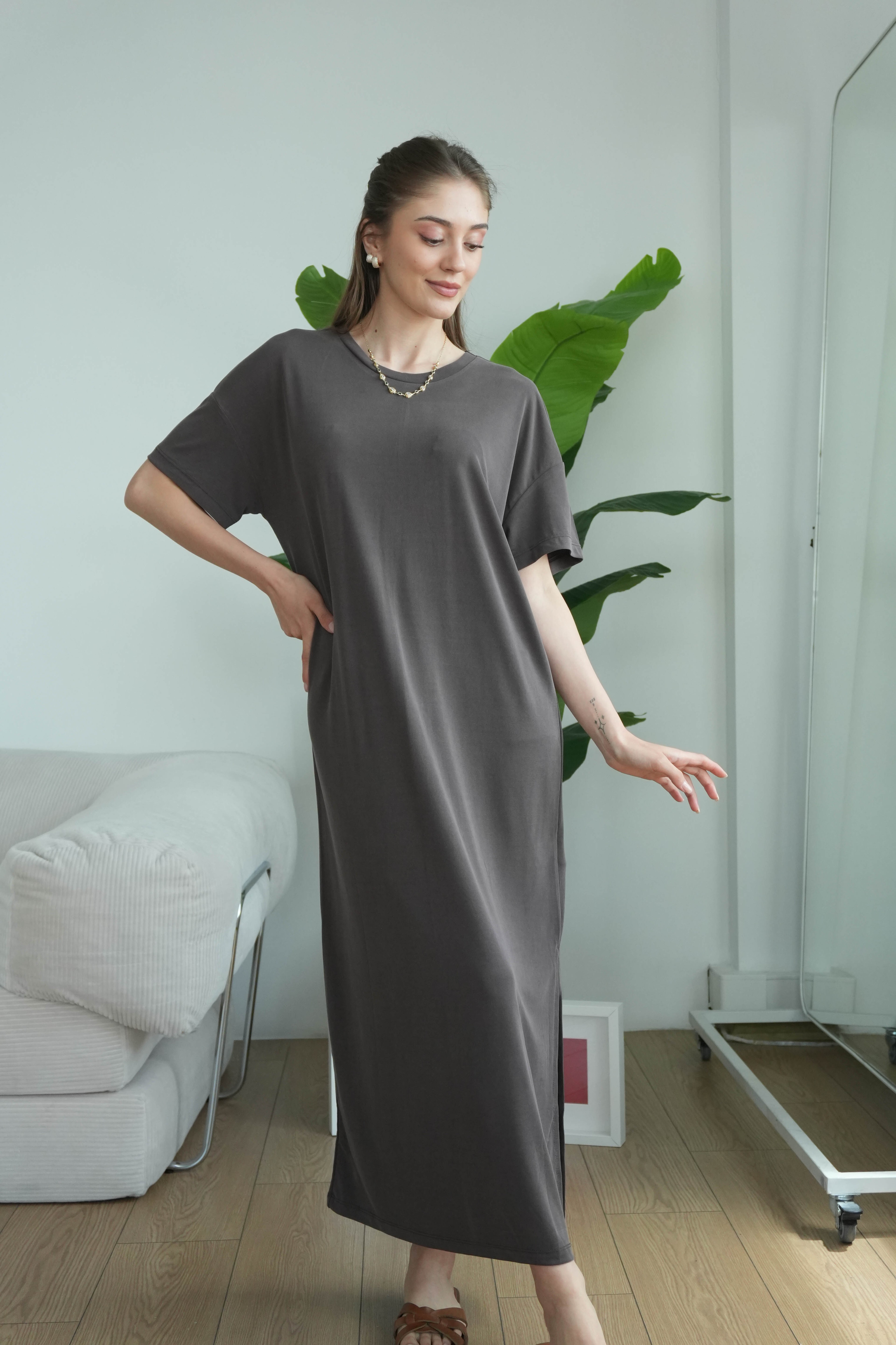 Modal Yırtmaçlı Günlük Elbise - Kahve