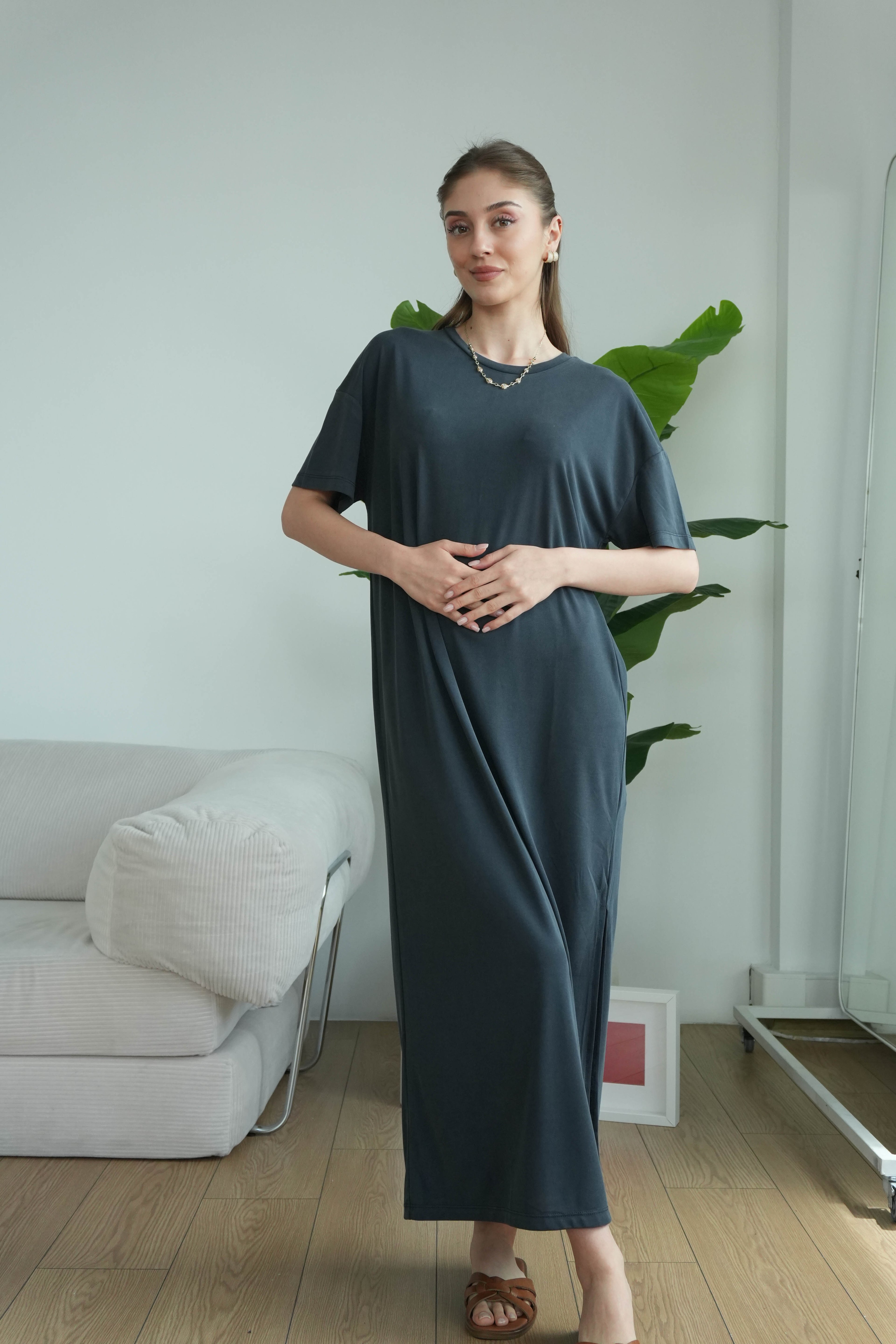 Modal Yırtmaçlı Günlük Elbise - Füme